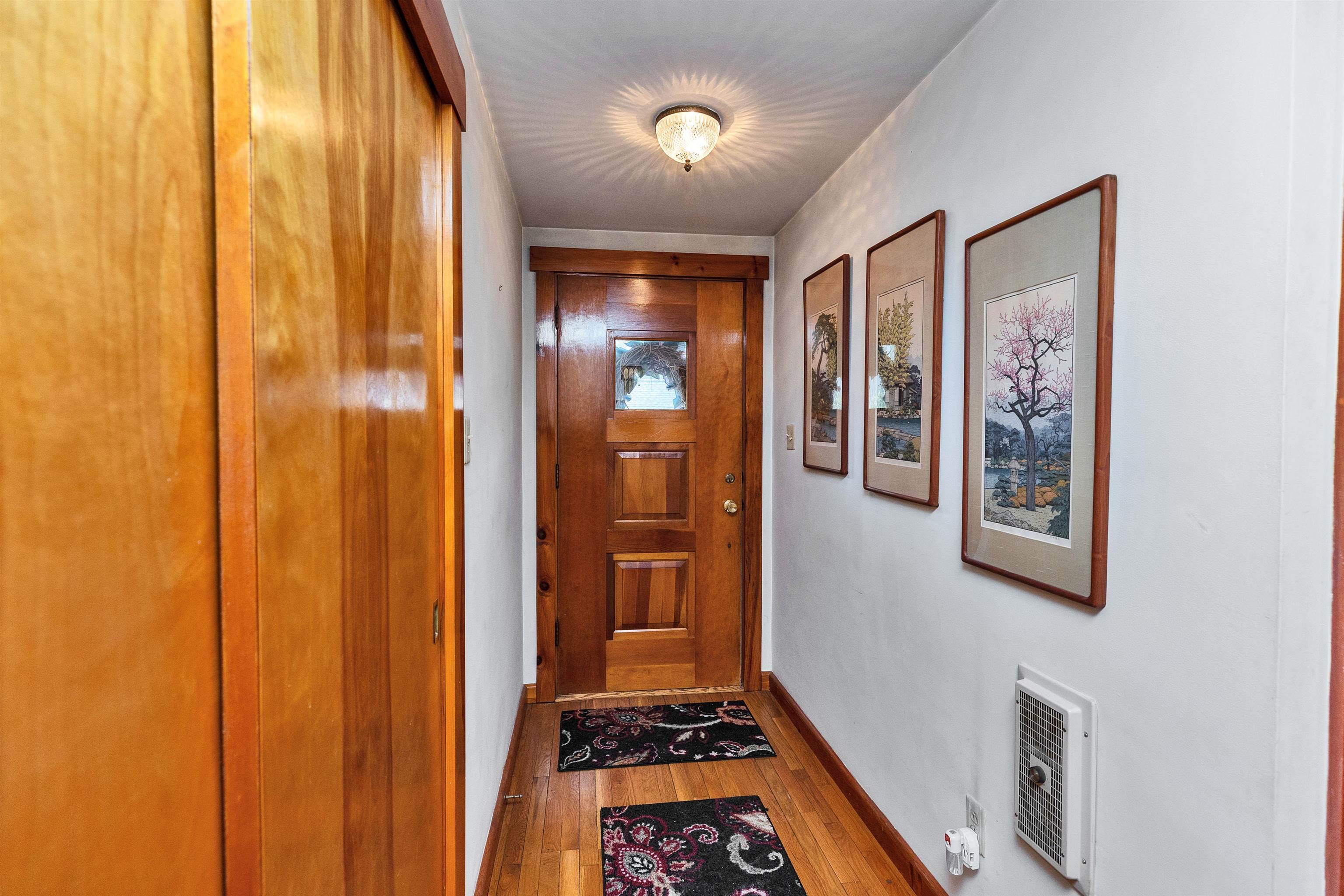 54 West St, Swanzey, NH 03446