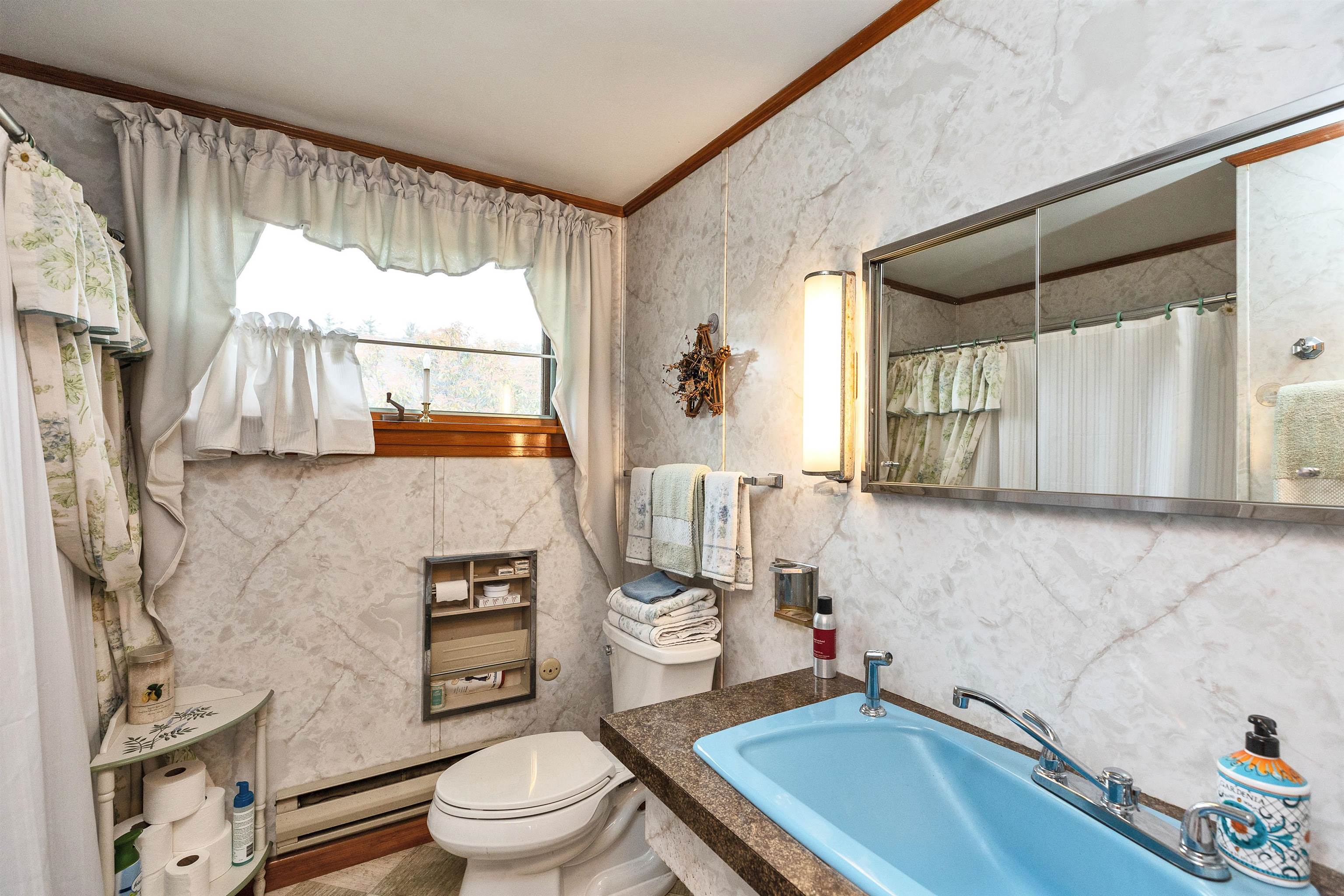 54 West St, Swanzey, NH 03446