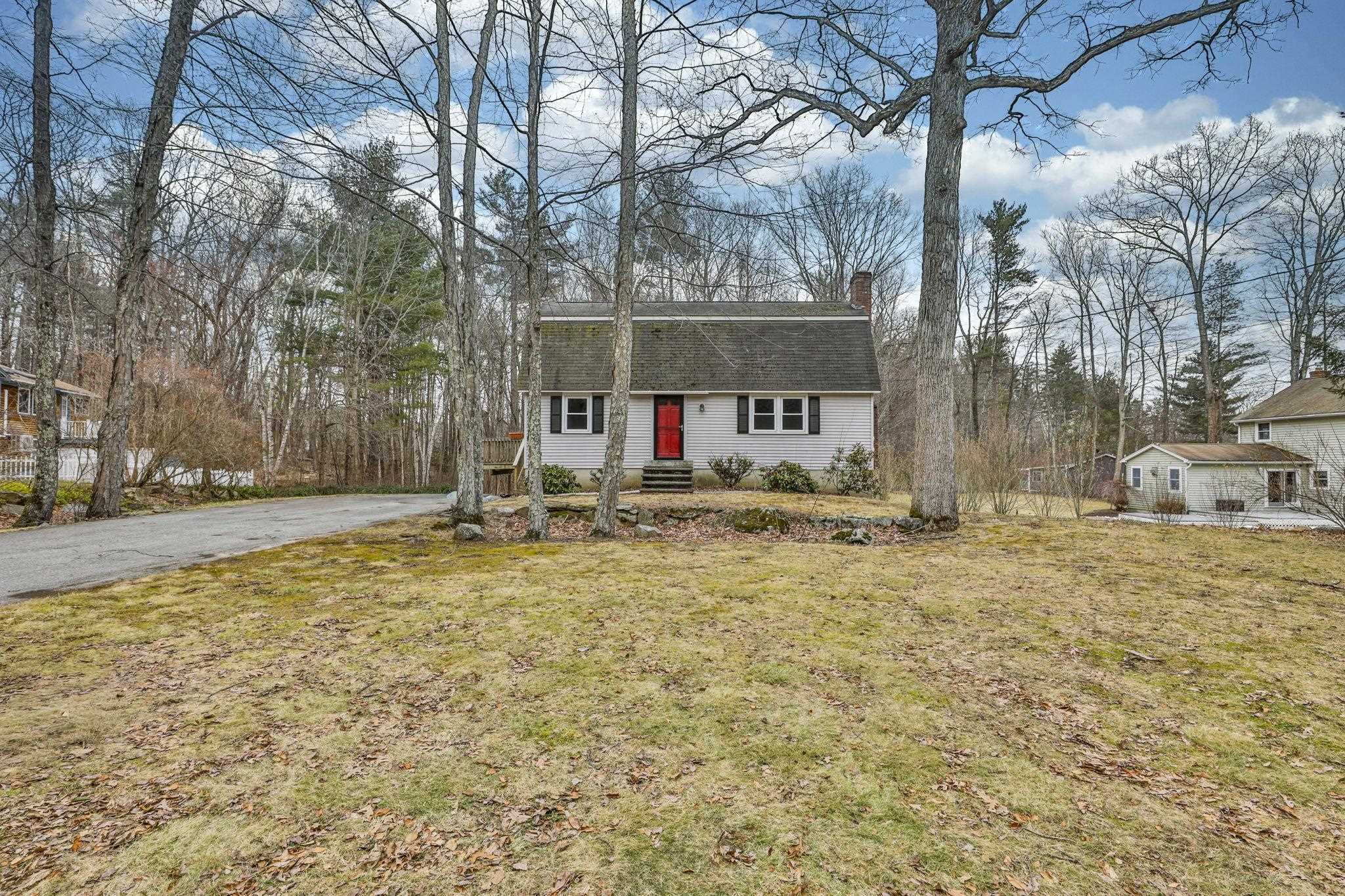 47 Lamson Dr, Merrimack, NH 03054