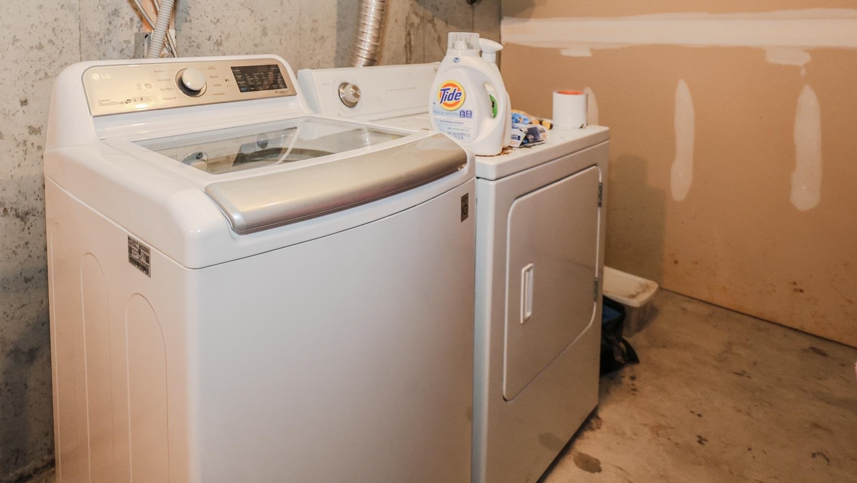 7 Mulberry Ln, Amherst, NH 03031