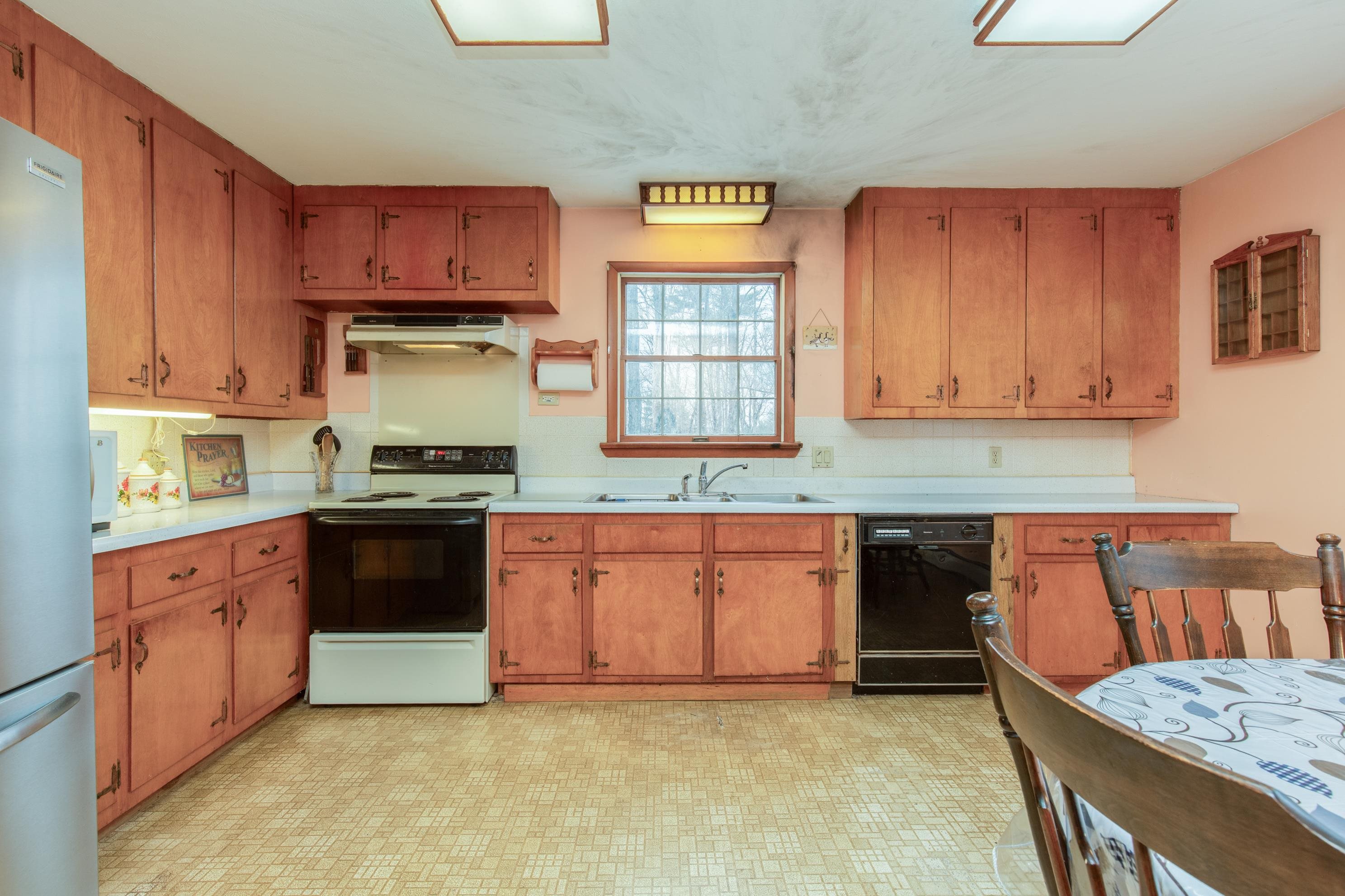 80 S Bow Rd, Bow, NH 03304