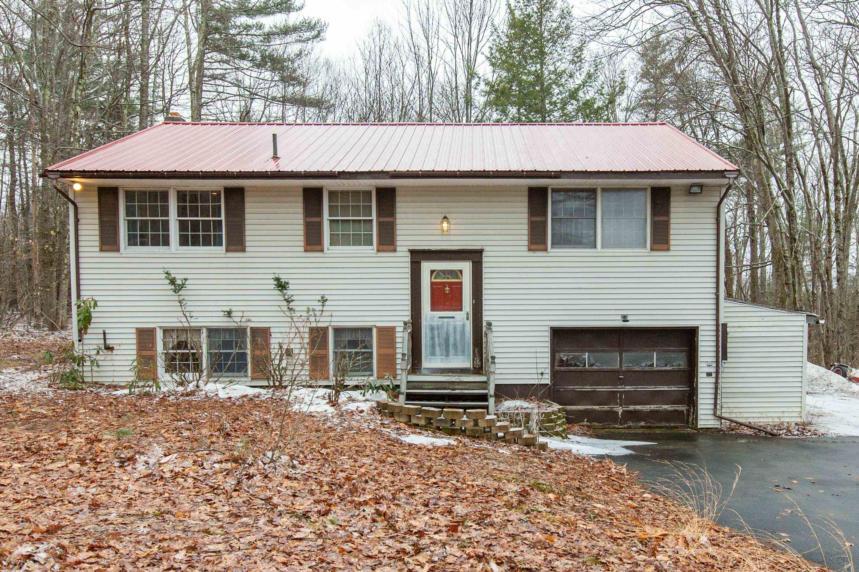 80 S Bow Rd, Bow, NH 03304