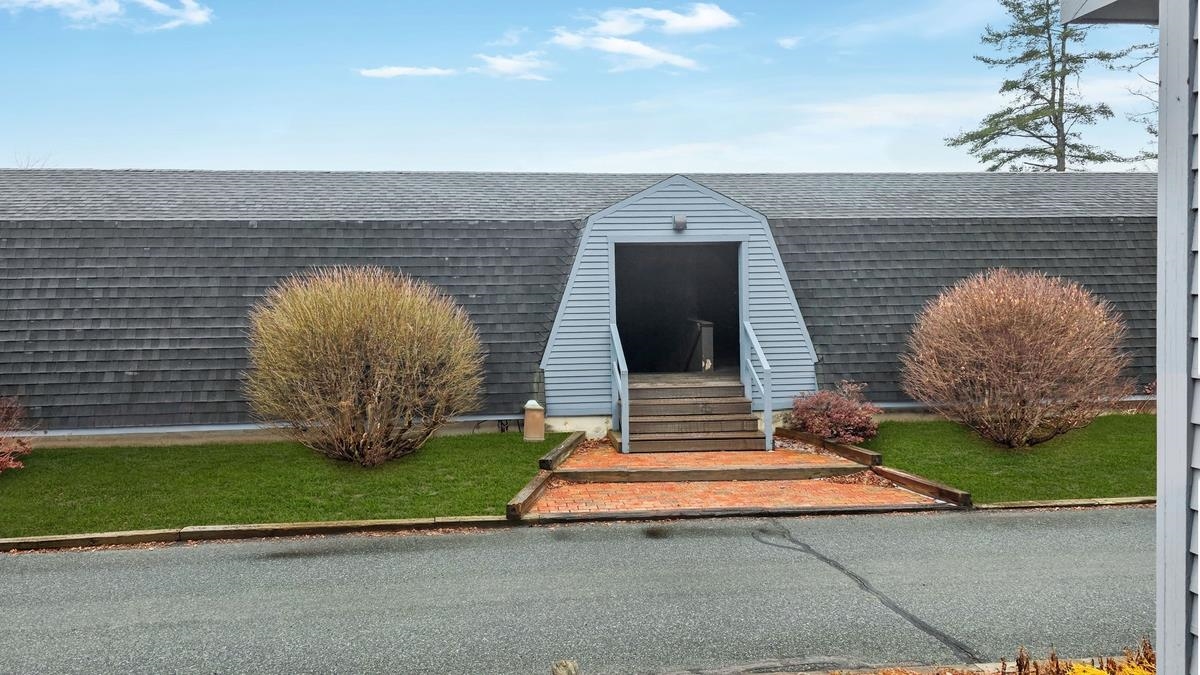 16 College Hill Rd, Hanover, NH 03755