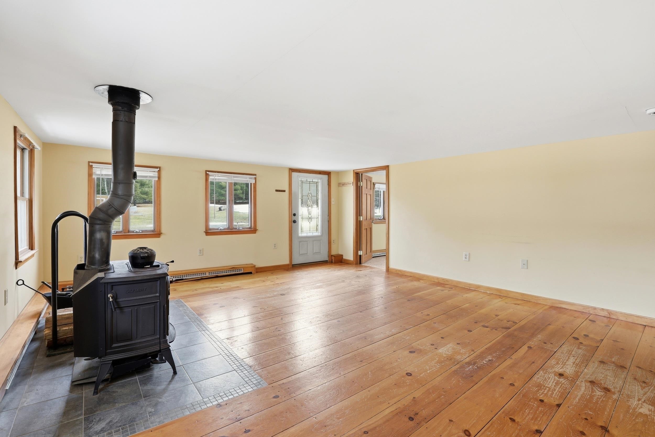 535 Old Greenfield Rd, Peterborough, NH 03458