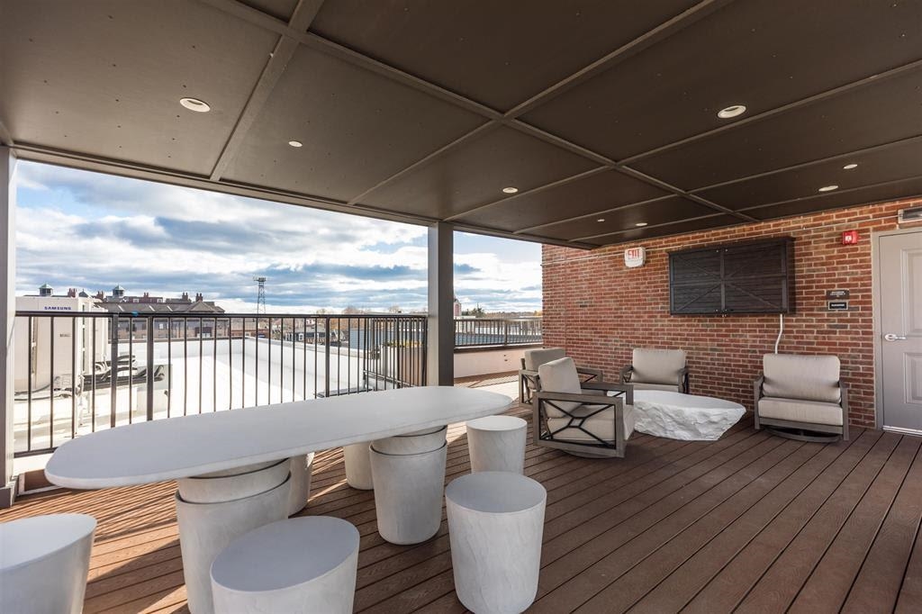 99 Foundry Pl, Portsmouth, NH 03801