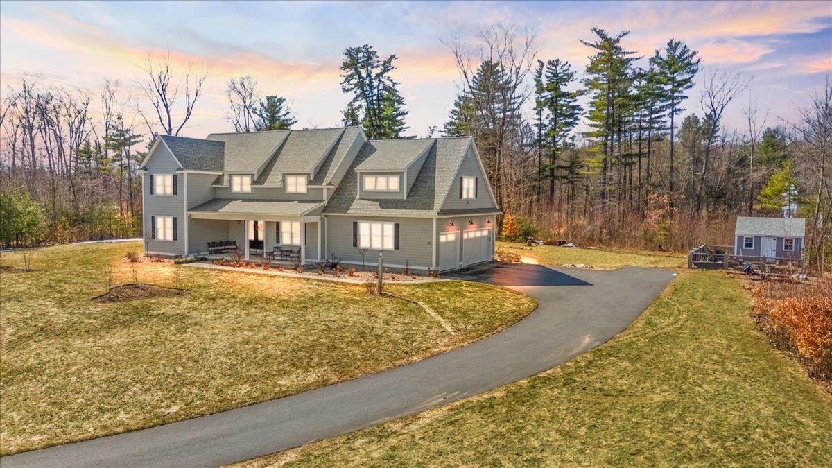 24 Brady Cir, Plaistow, NH 03865