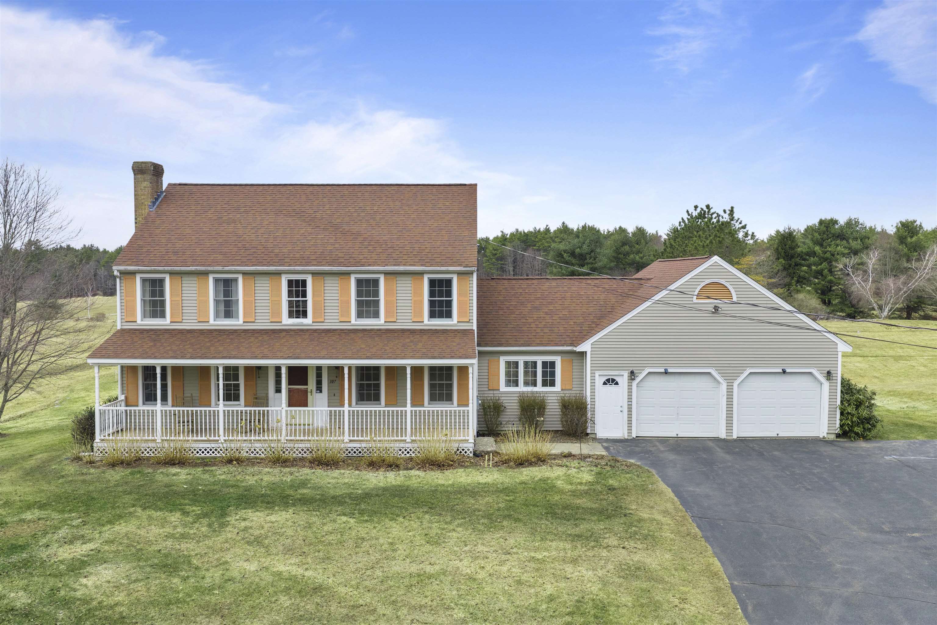 107 County Farm Cross Rd, Dover, NH 03820