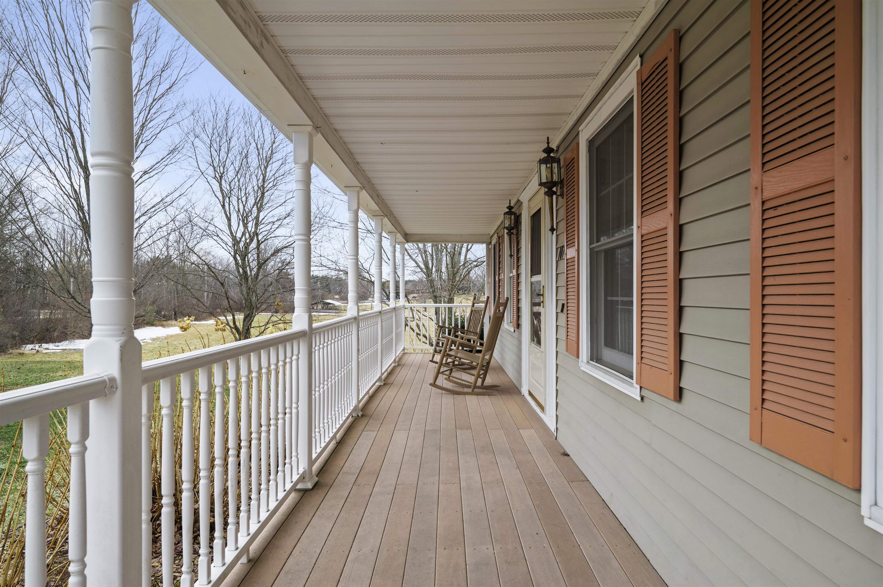 107 County Farm Cross Rd, Dover, NH 03820