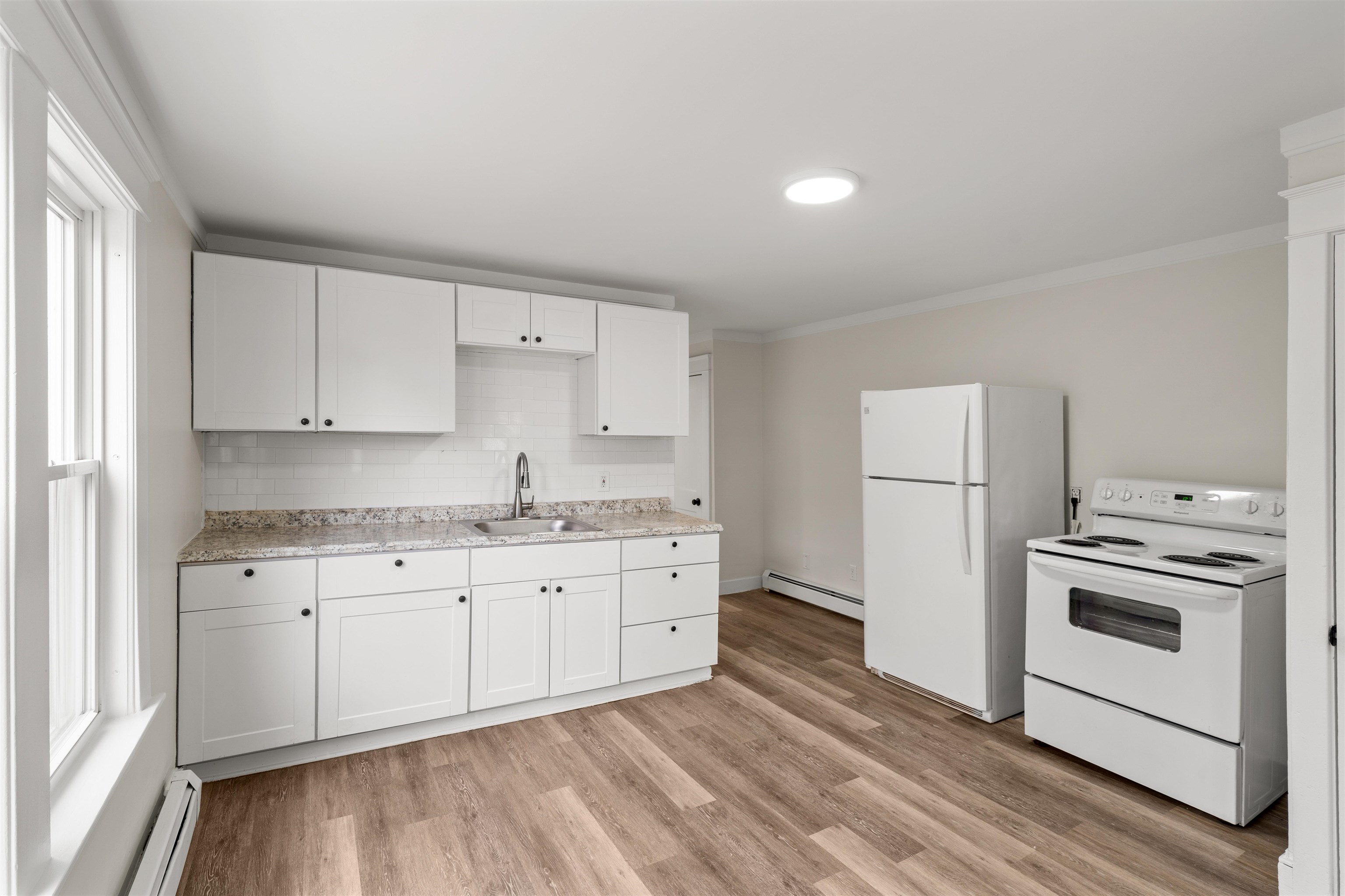 156 N Main St, Rochester, NH 03867