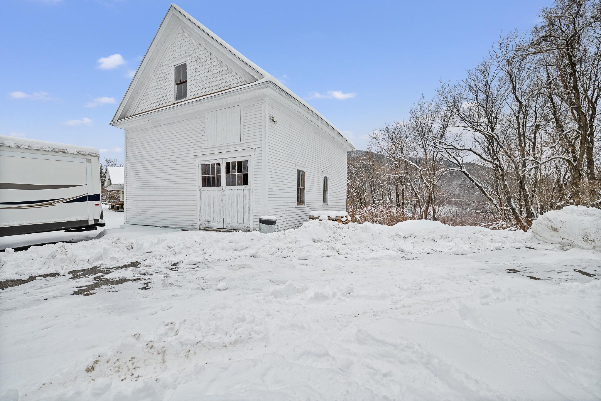 69 Main St, Colebrook, NH 03576