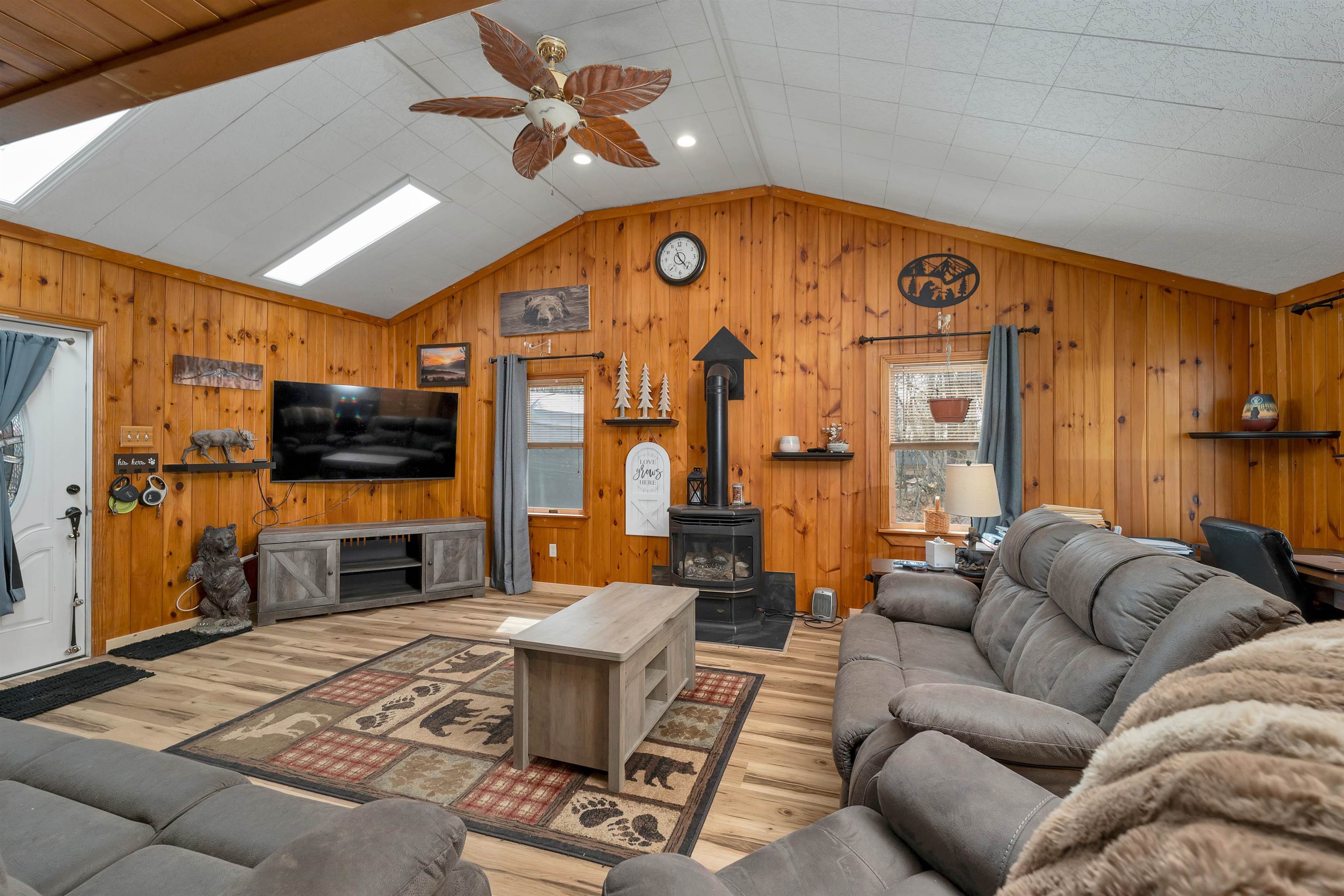 Homes for sale in Alton, NH | 15 Manbow Rd, Alton, NH 03809 | MLS# 5080521