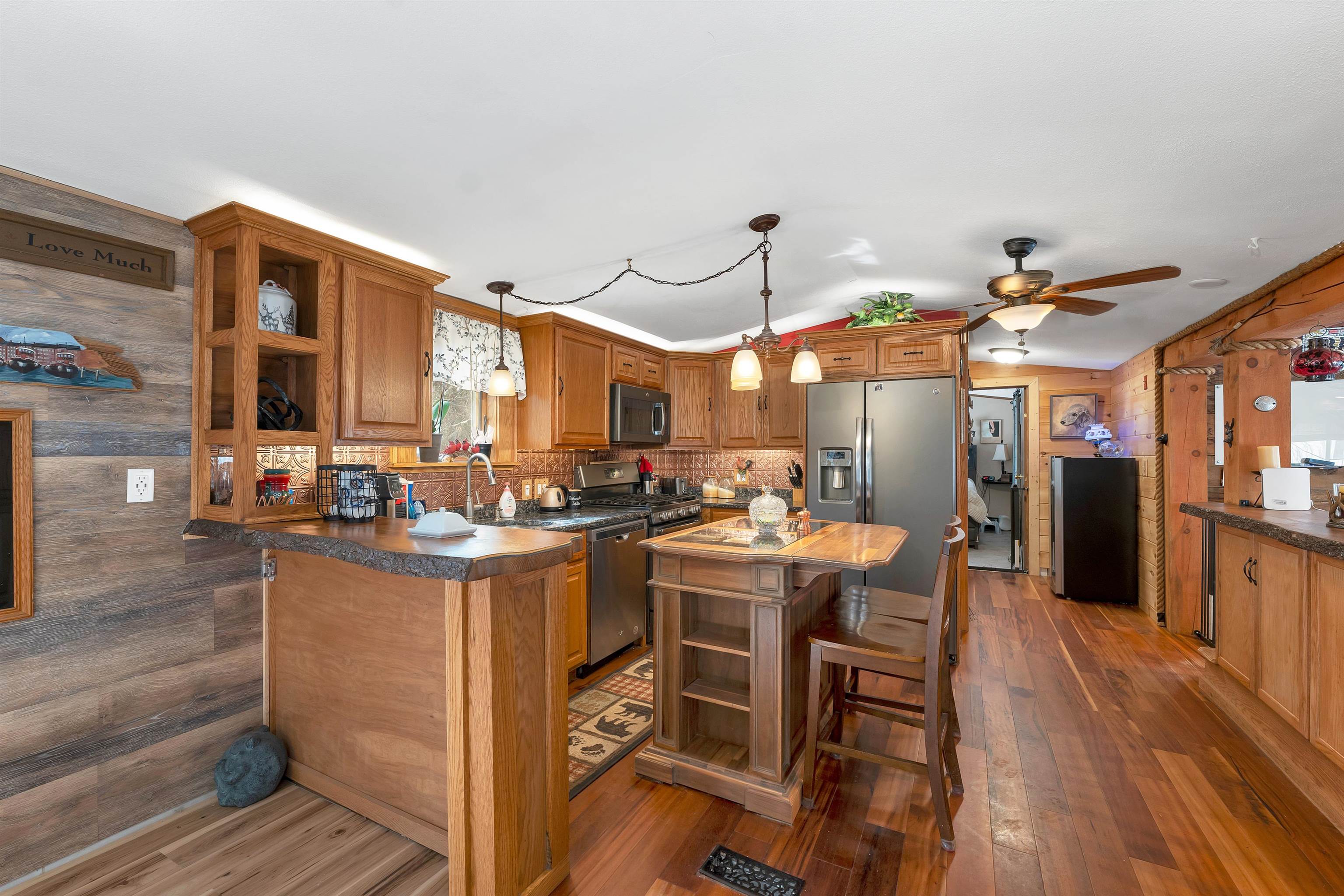 15 Manbow Road — photo 3