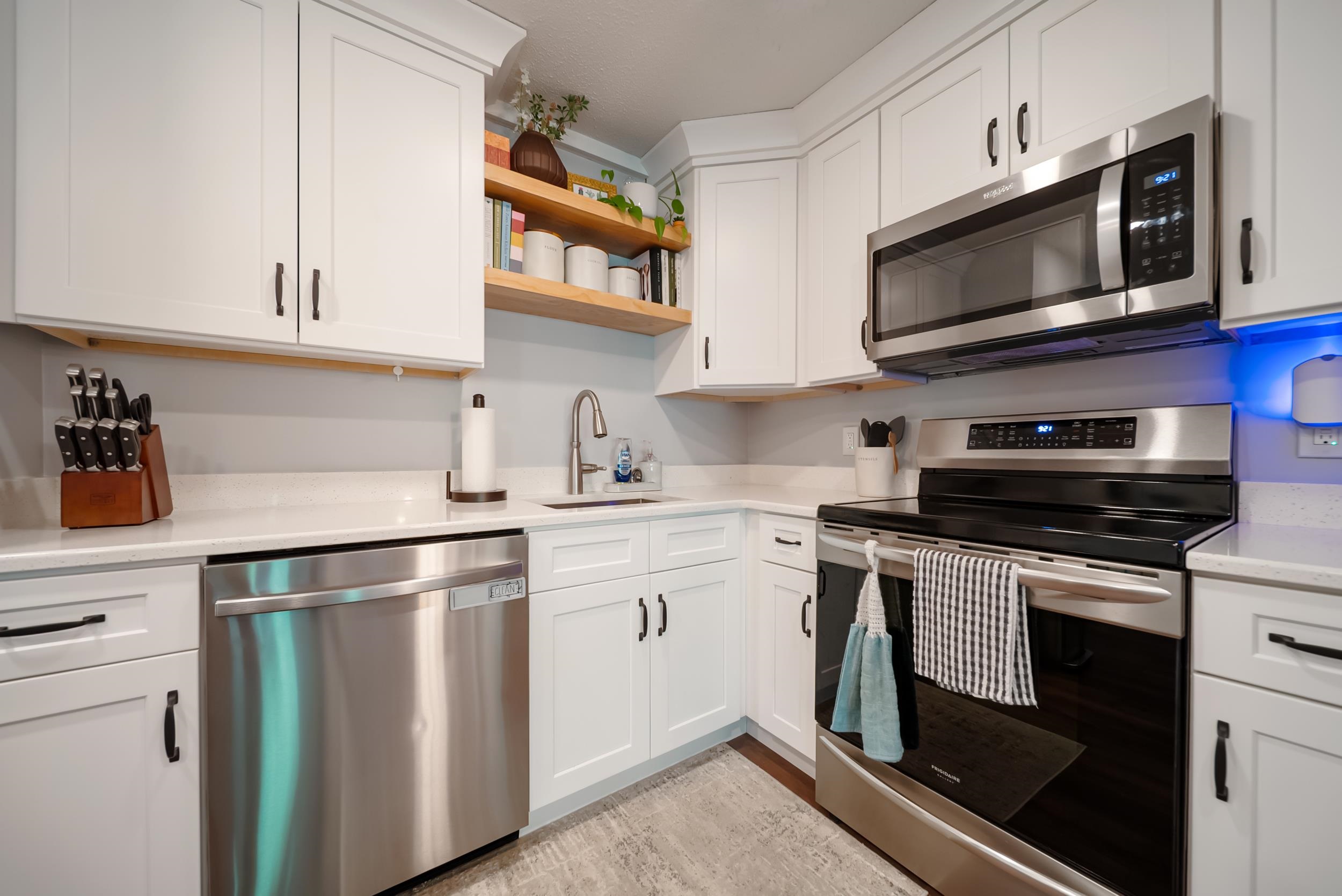 9 Swiftwater Dr, Allenstown, NH 03275