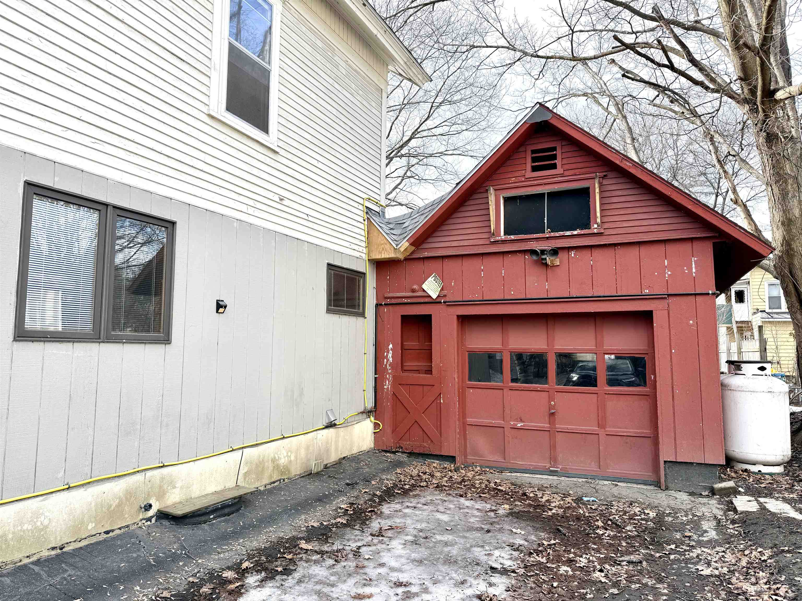 14 First St, Barre City, VT 05641