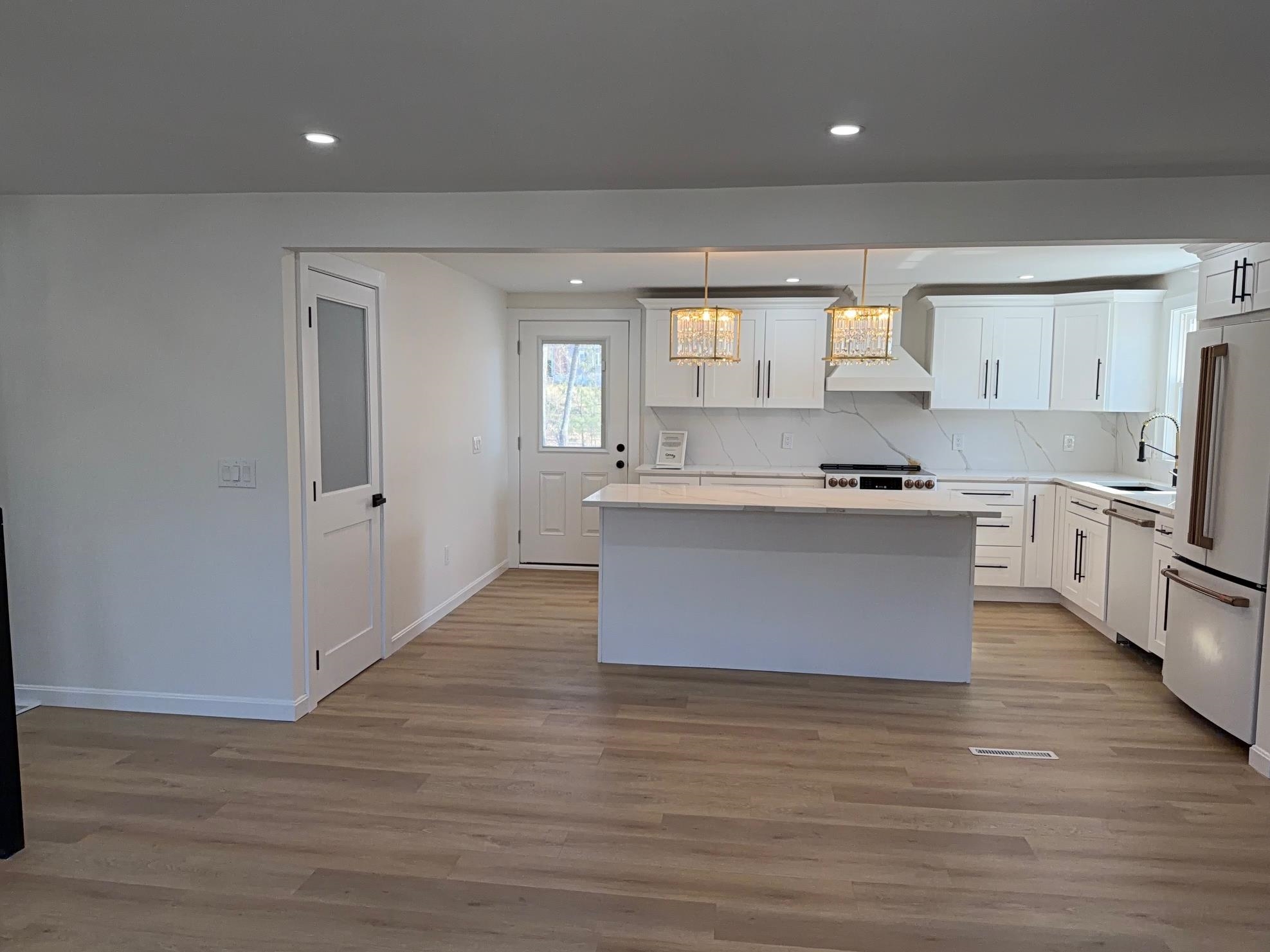 56 Bedard Ave, Derry, NH 03038