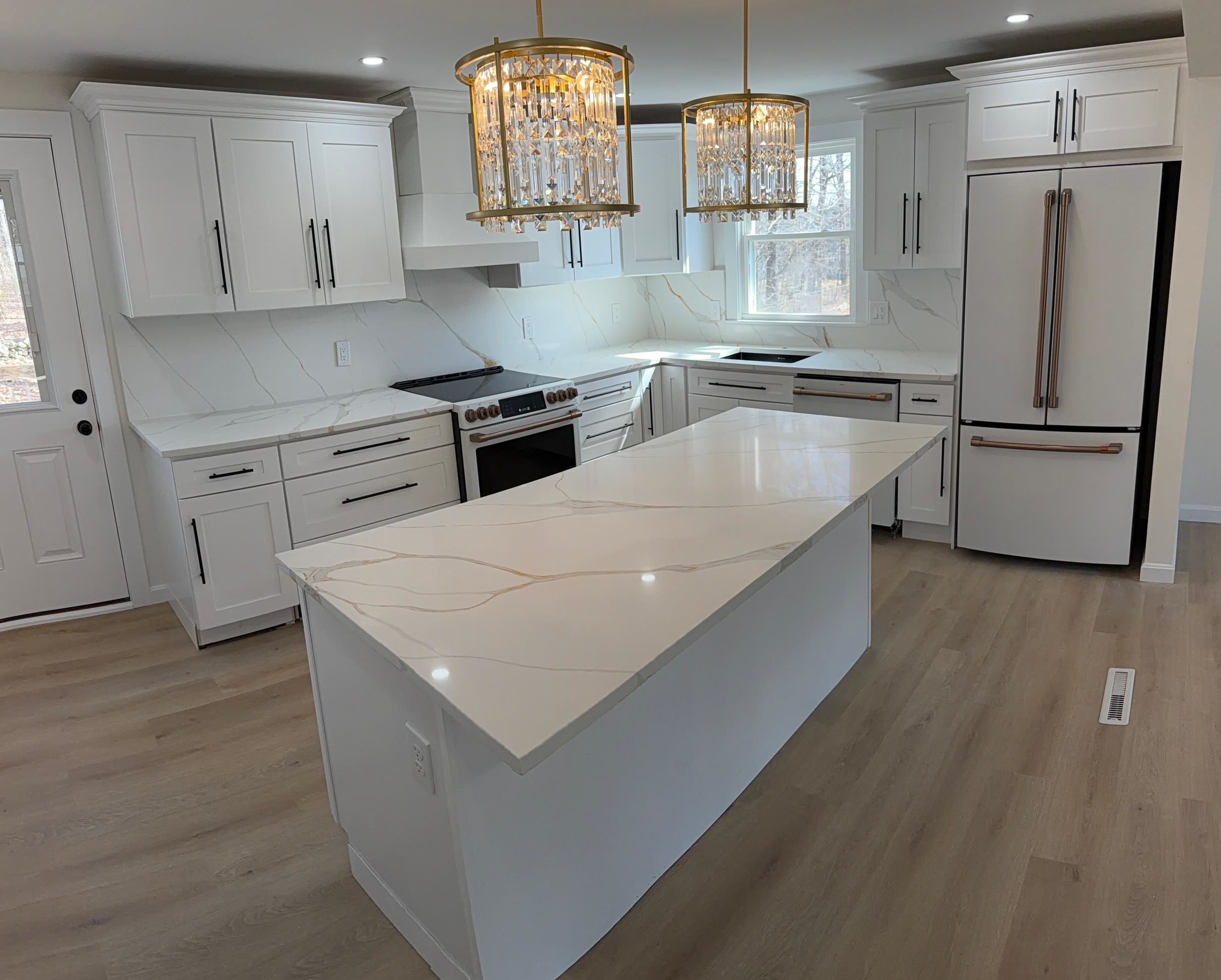 56 Bedard Ave, Derry, NH 03038