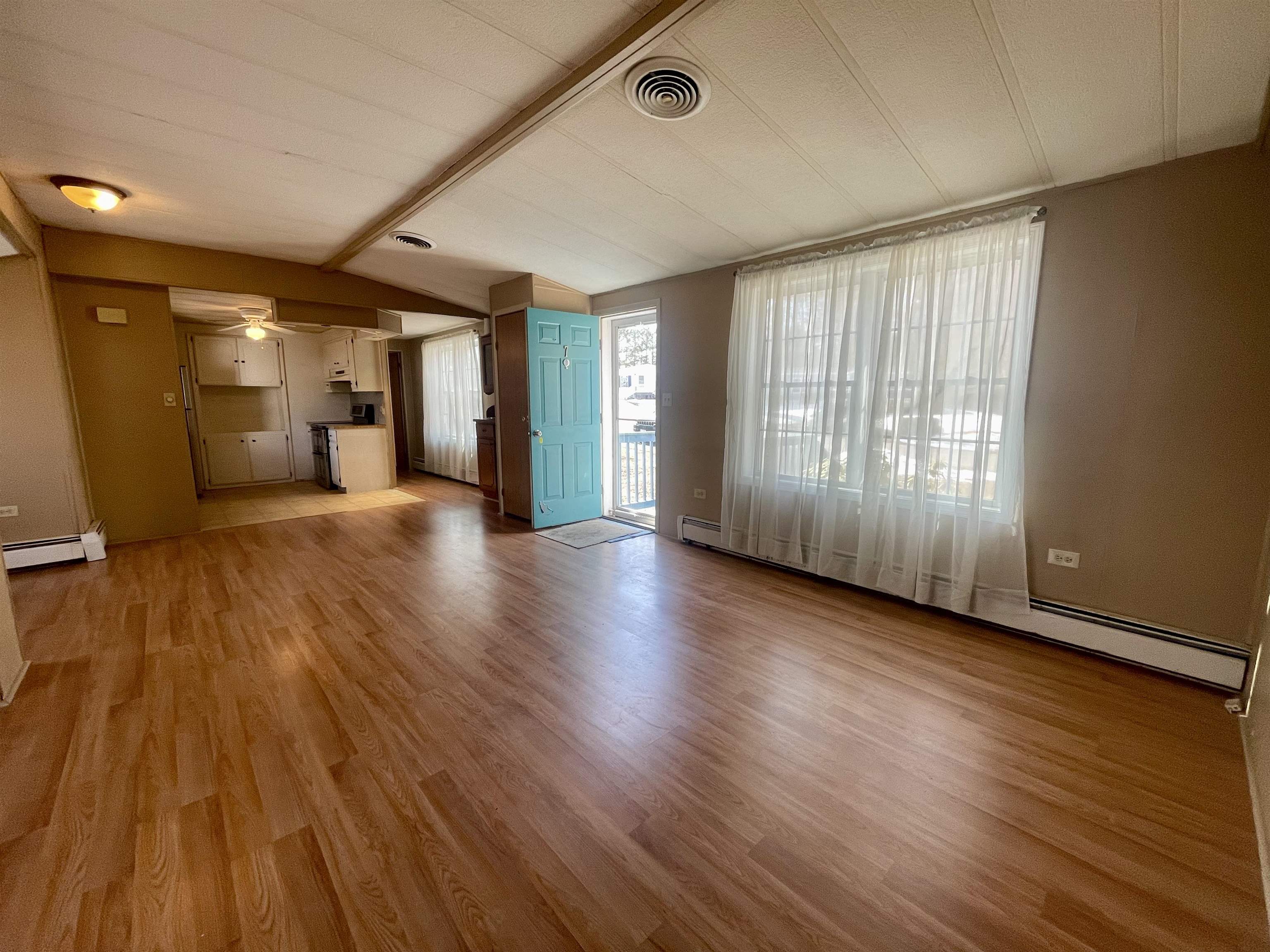 7 Granite Dr, North Hampton, NH 03862