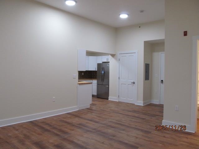 Living Room-4 24888099