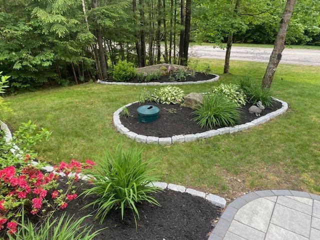 631 Outerbridge Dr, Laconia, NH 03246