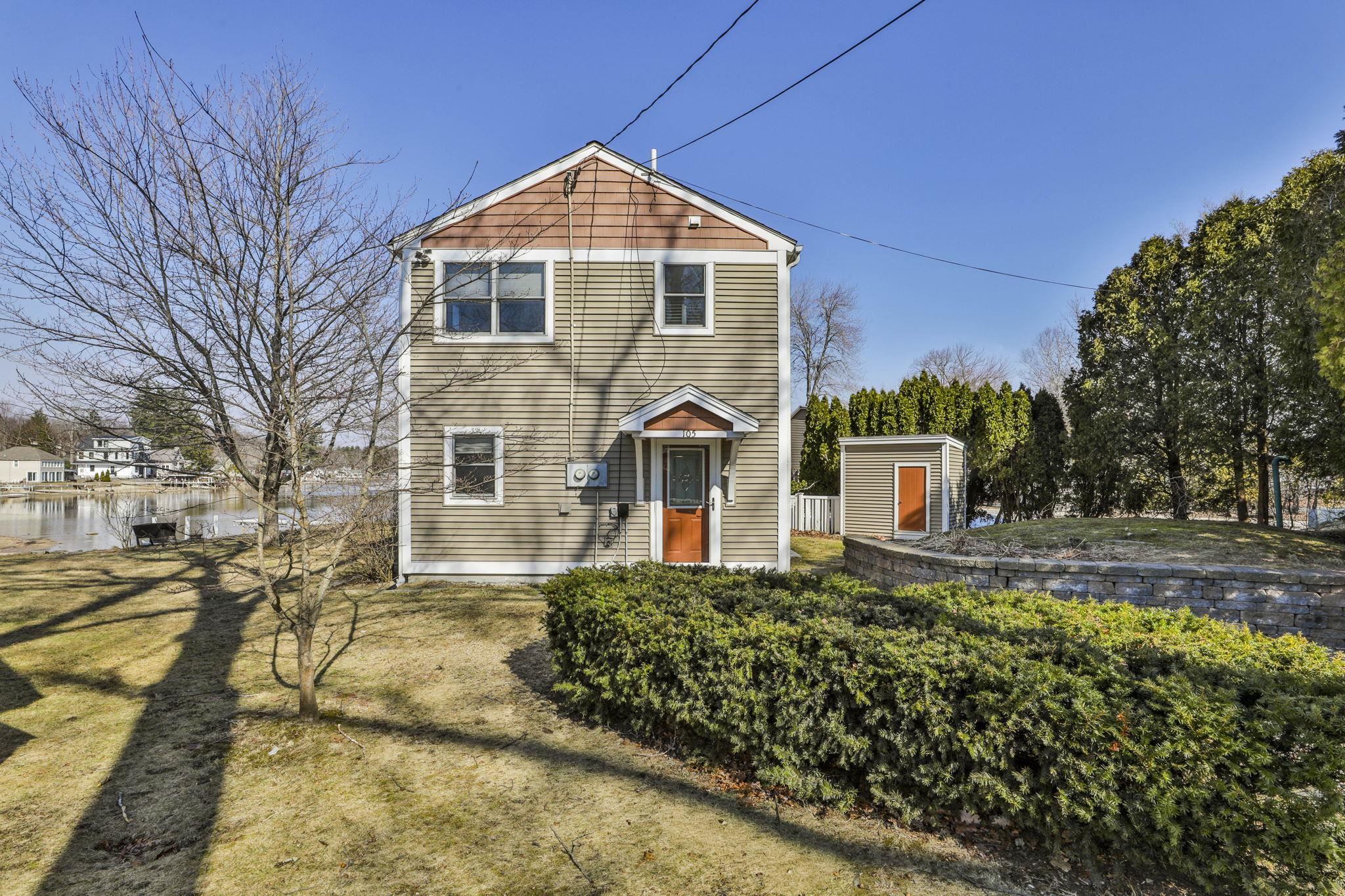 105 Conleys Grove Rd, Derry, NH 03038