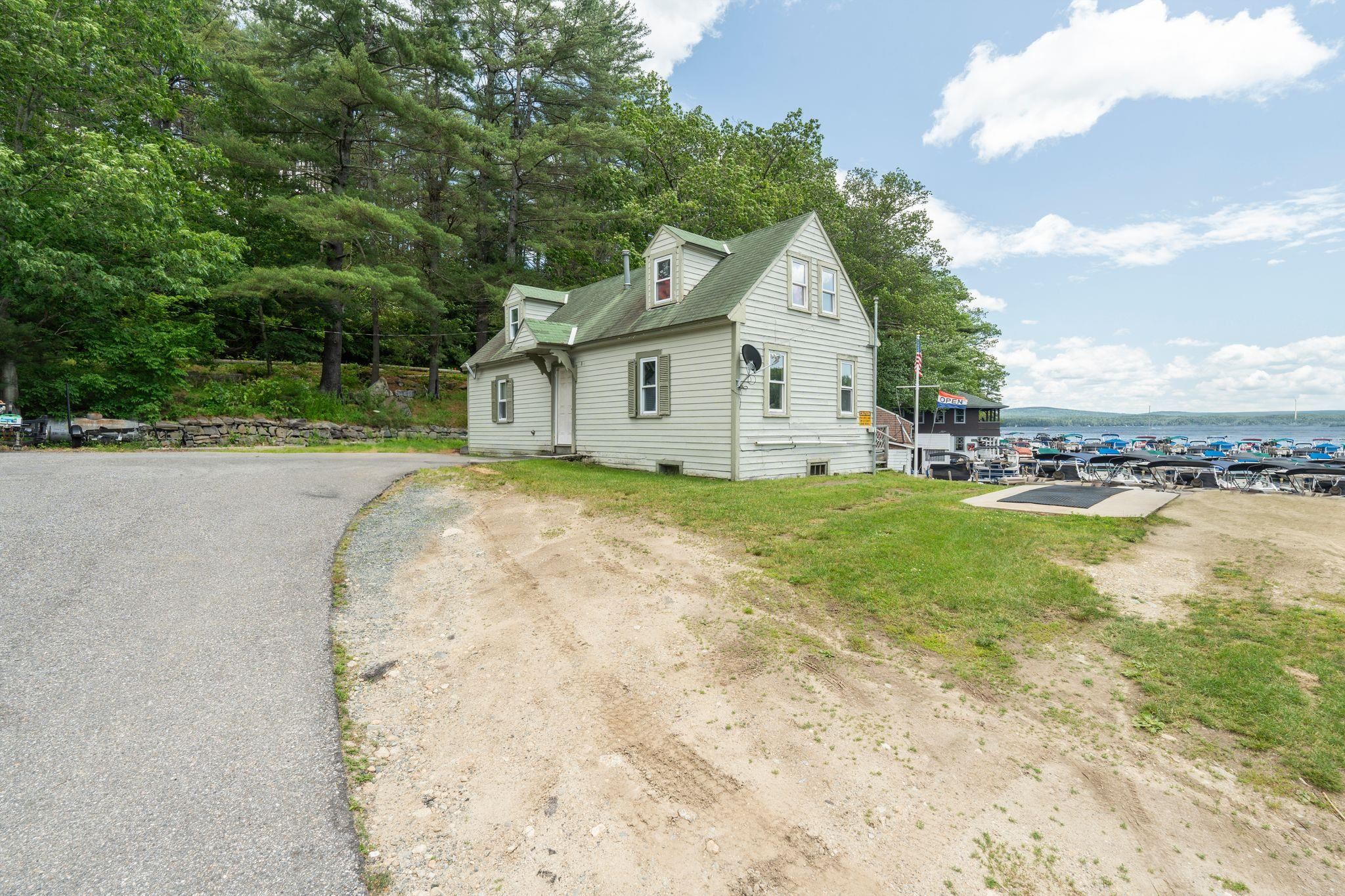 15 Cooper St, Sunapee, NH 03782
