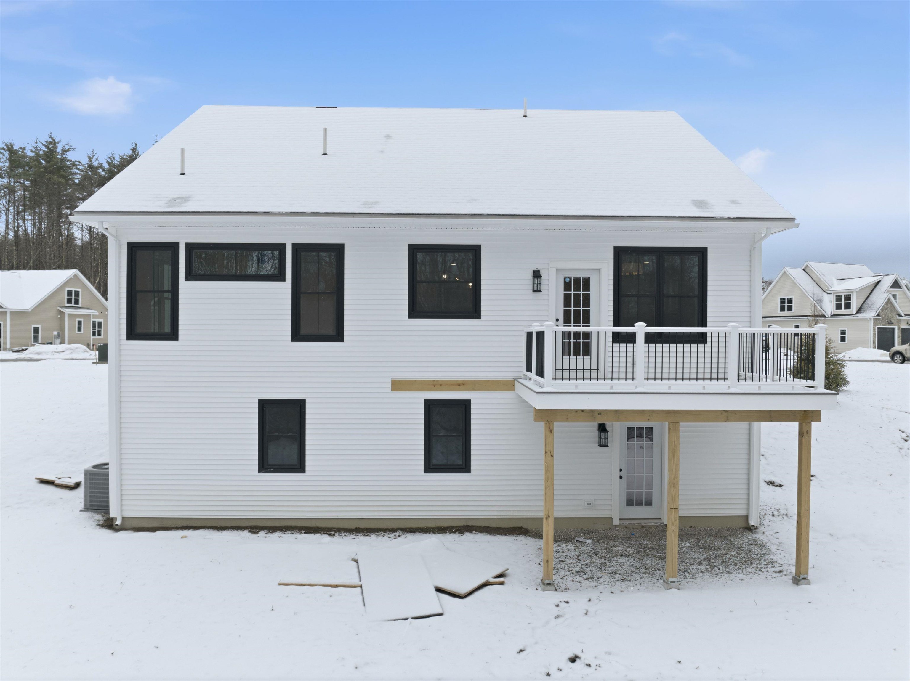 76 Lady Walsingham Way, Laconia, NH 03246