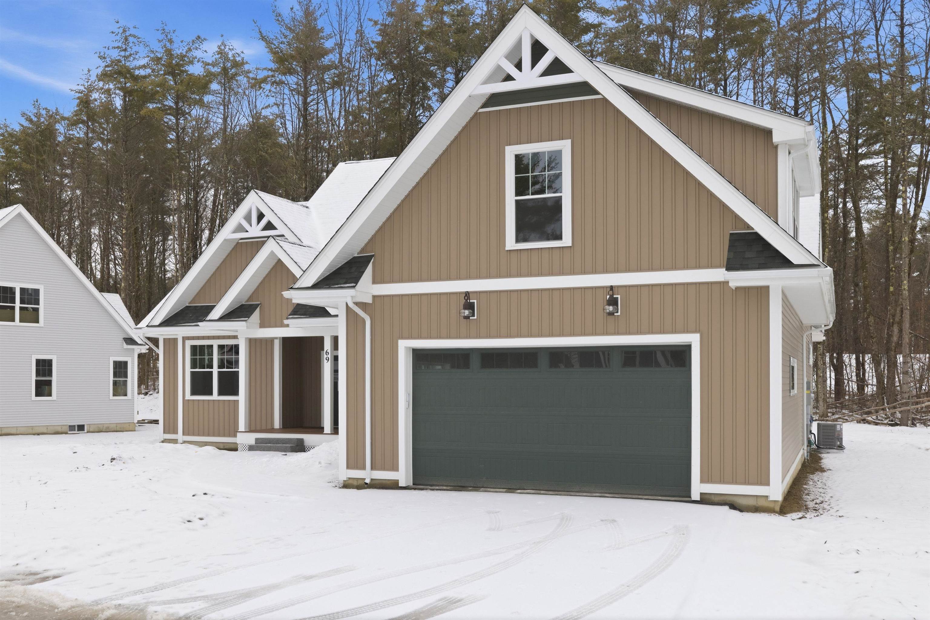 69 Lady Walsingham Way, Laconia, NH 03246
