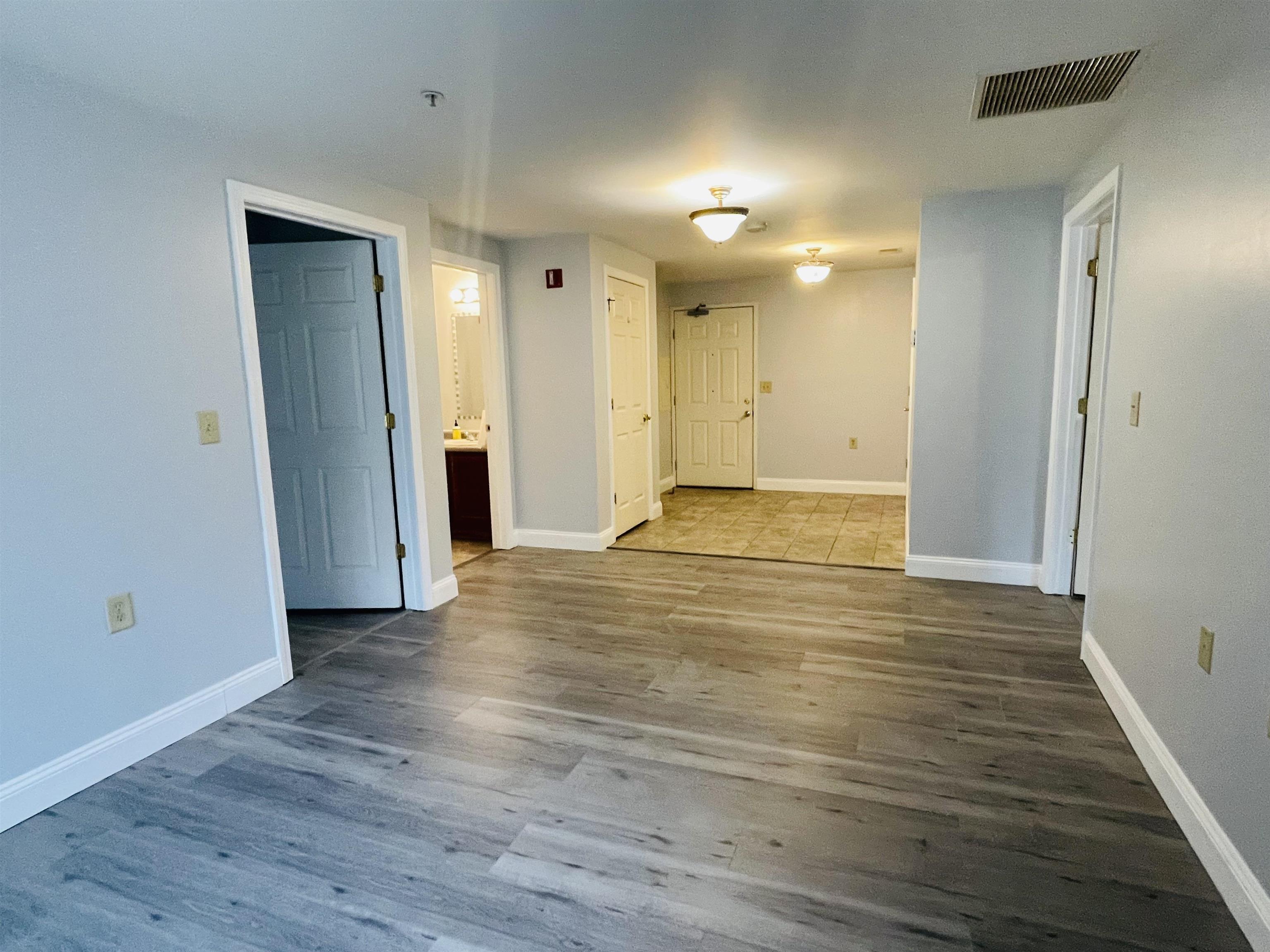 40 Eastern Ave #104, Manchester, NH 03104