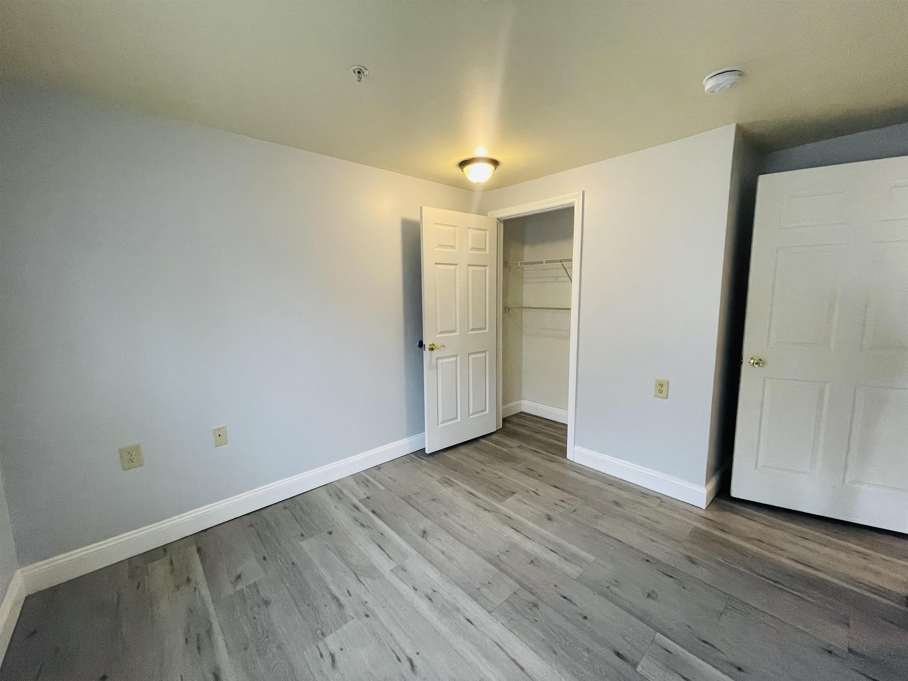 40 Eastern Ave, Manchester, NH 03104