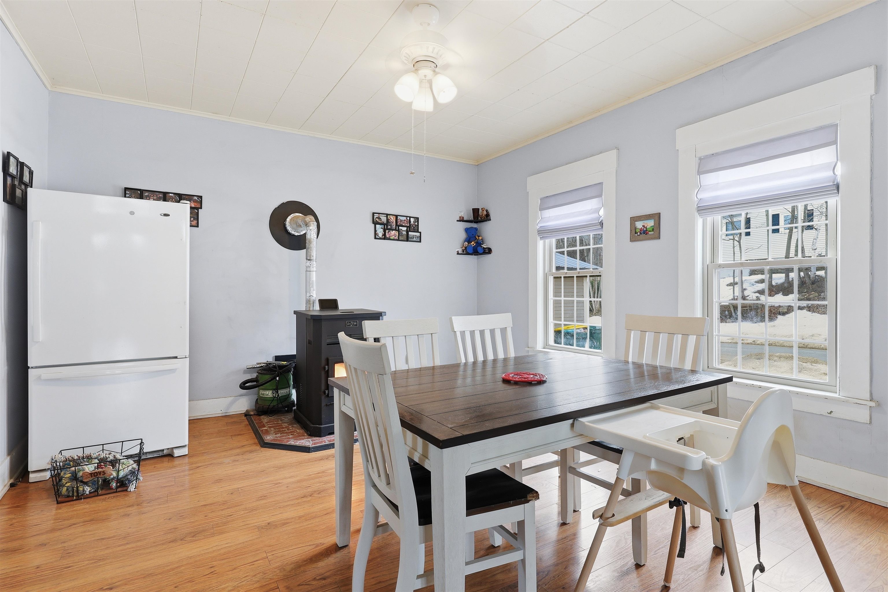 208 Academy St, Laconia, NH 03246