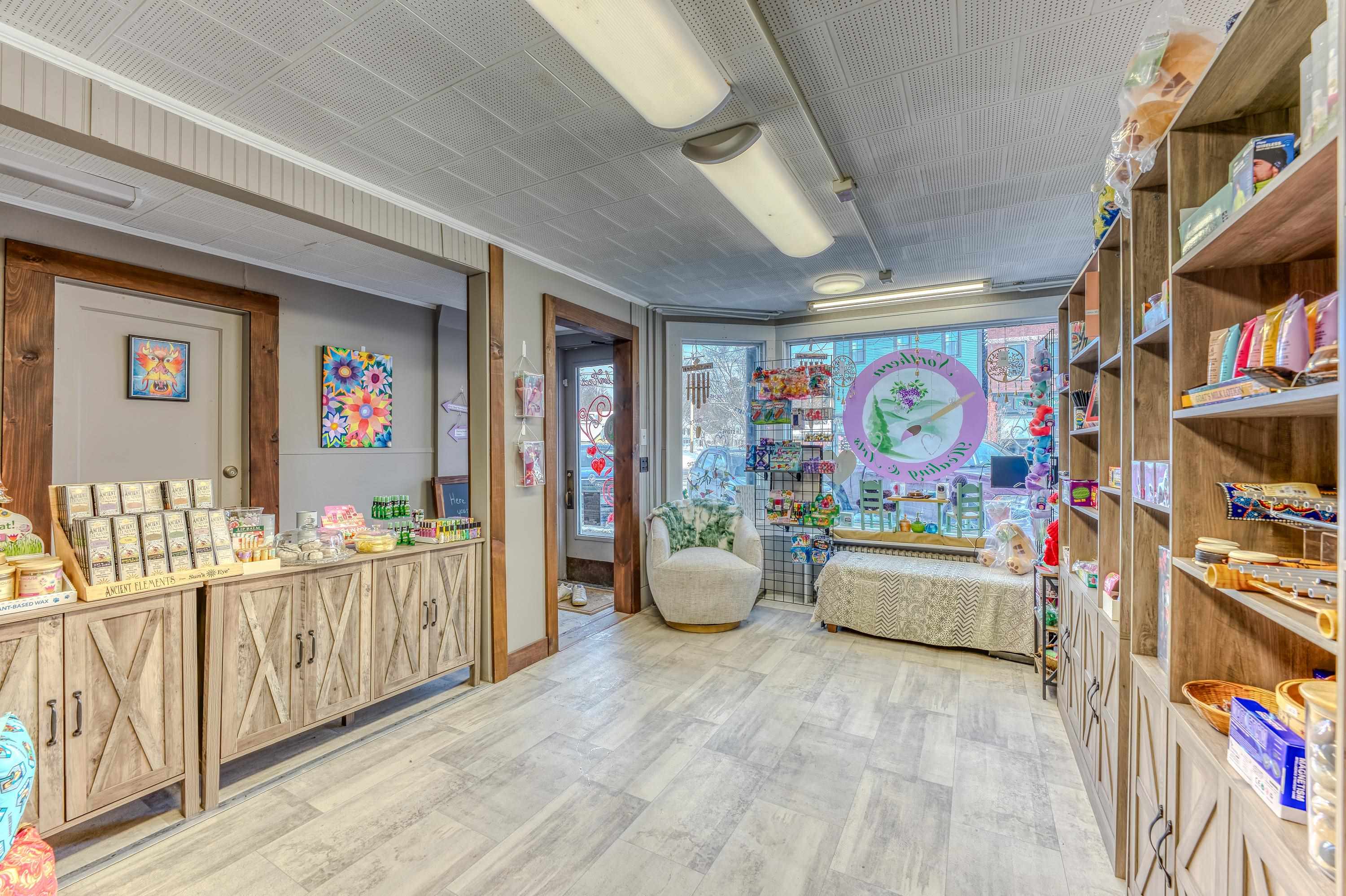 98 Main St, Lancaster, NH 03584