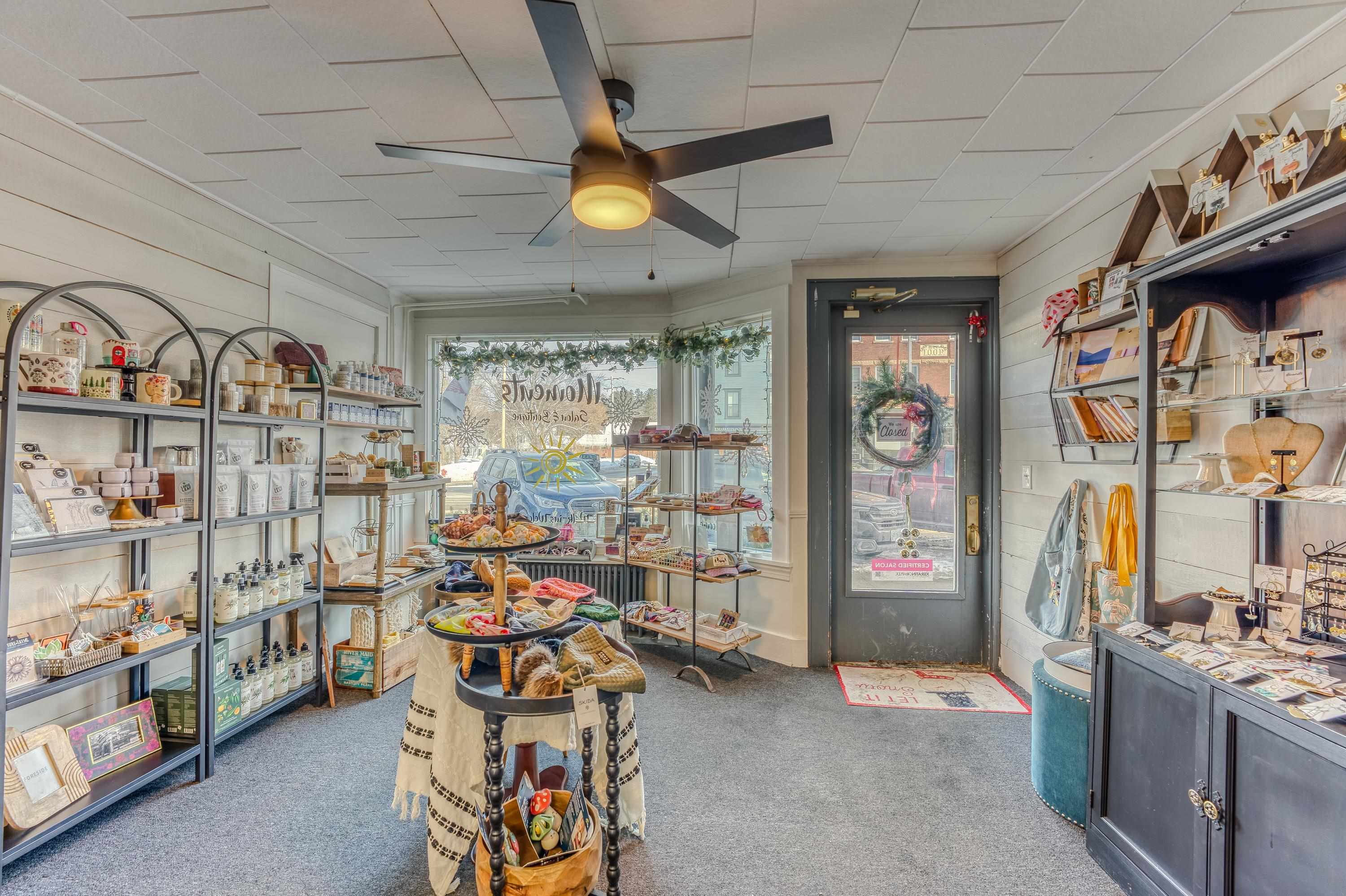 98 Main St, Lancaster, NH 03584