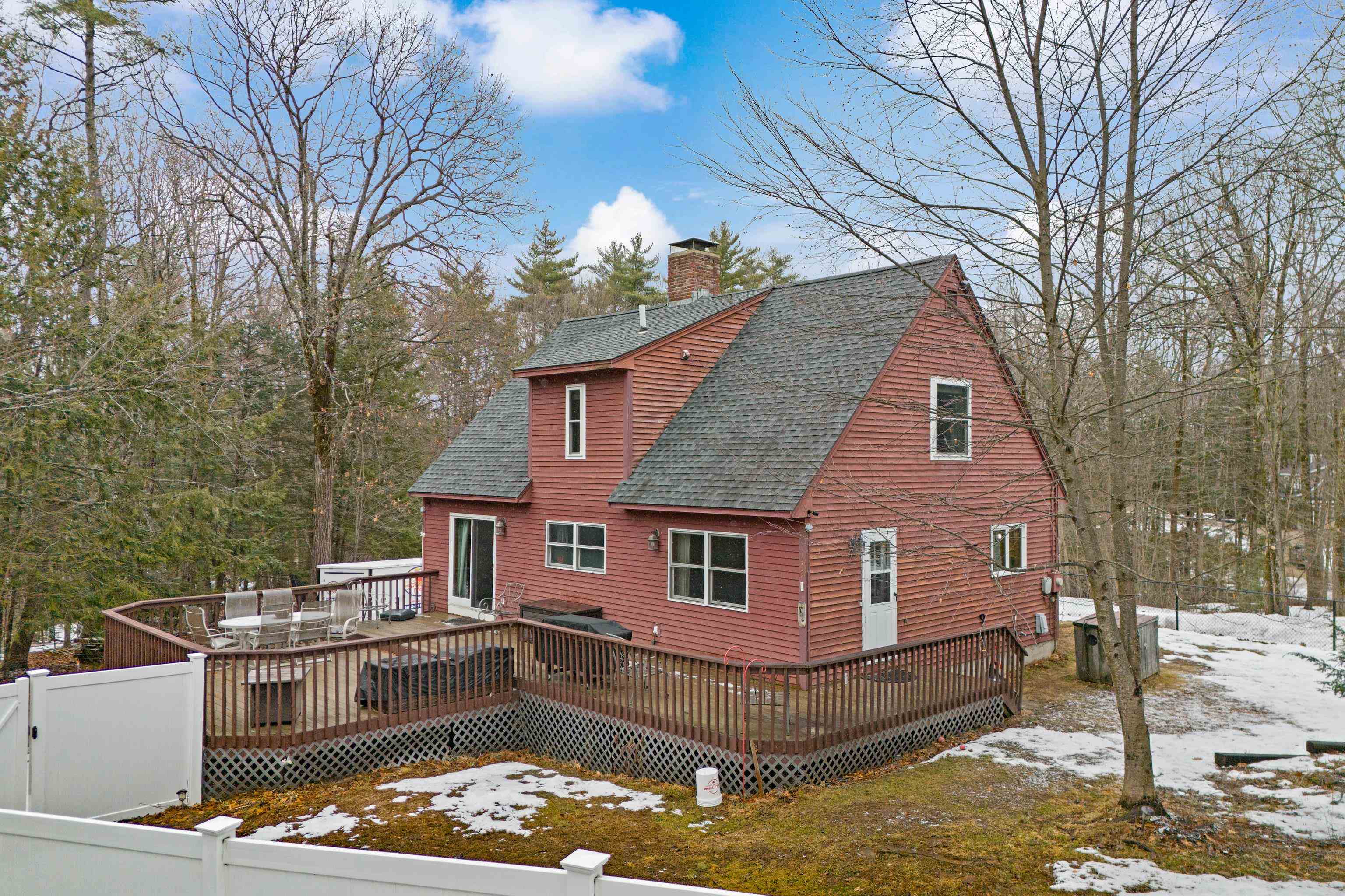133 Reservoir Rd, Deering, NH 03244