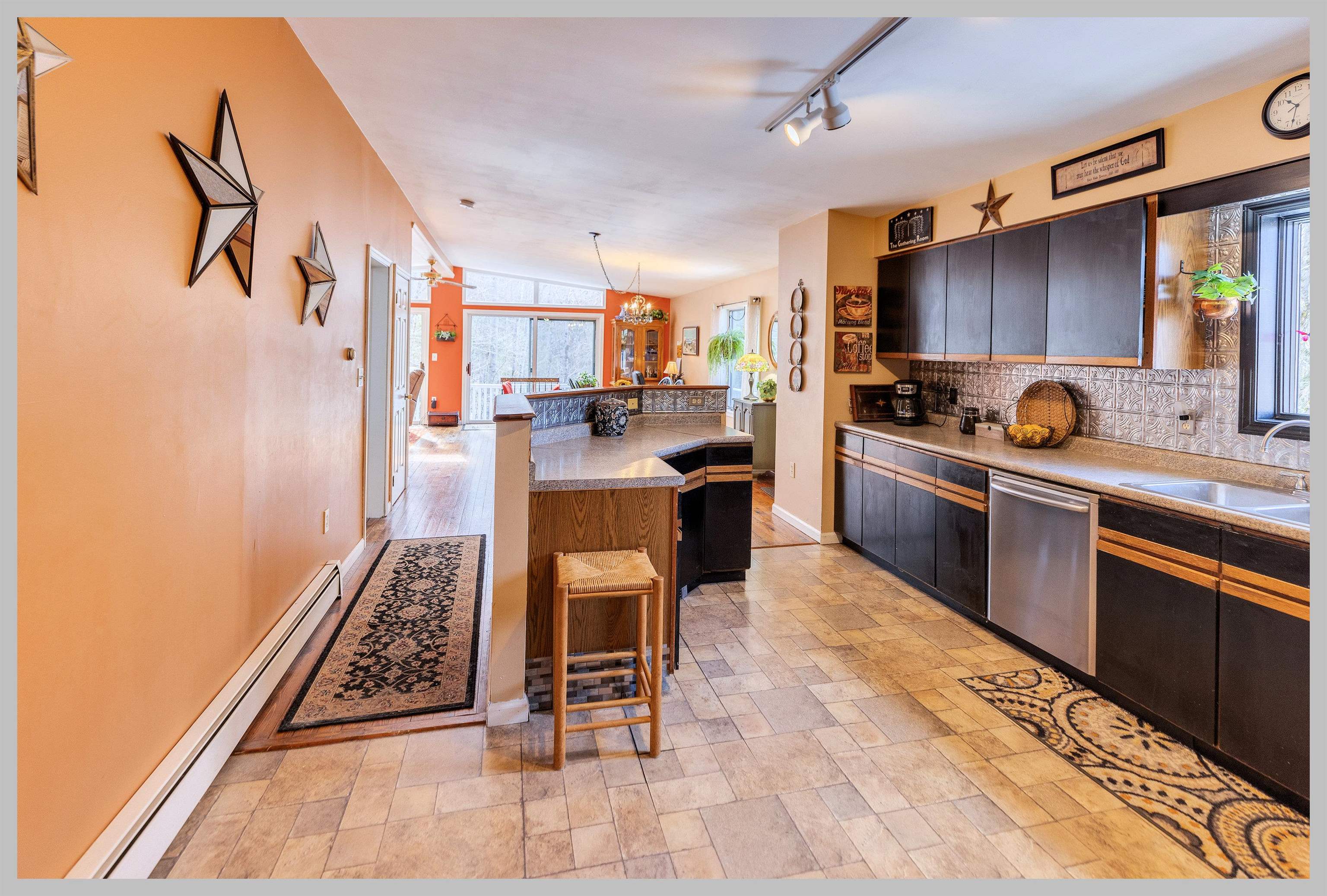 50 Pinnacle Rd, Campton, NH 03223