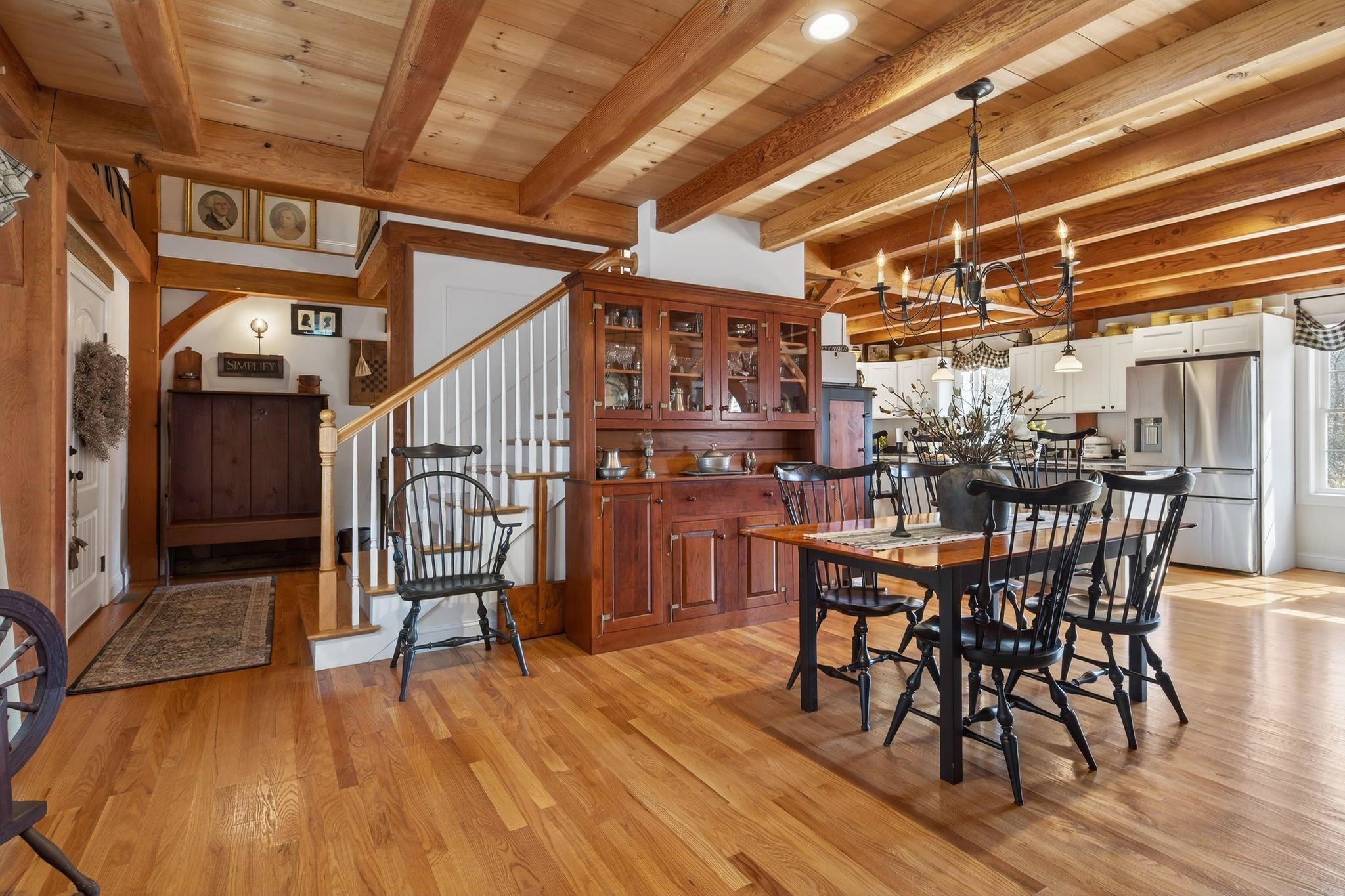 71 Odell Rd, Sandown, NH 03873