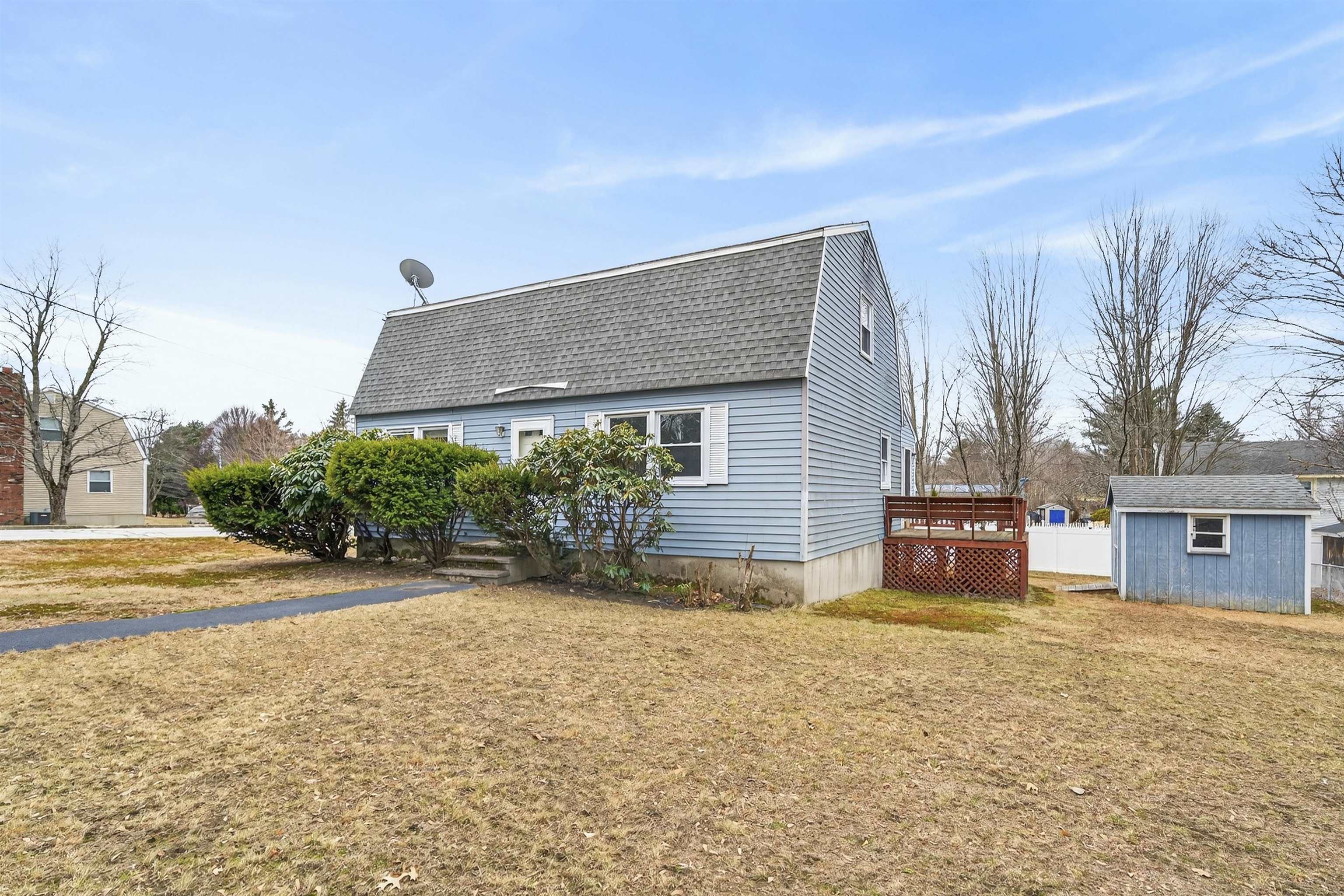 3954 Brown Ave, Manchester, NH 03103