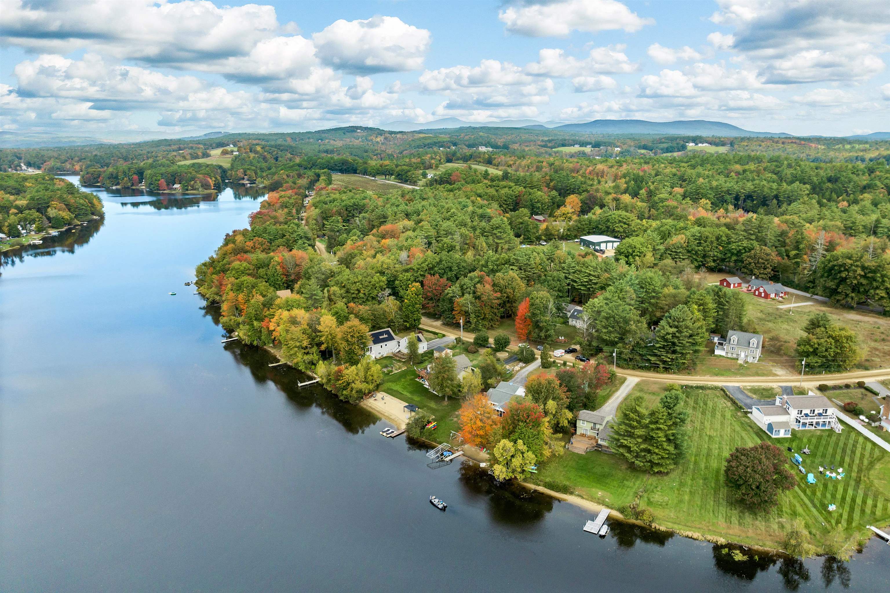 157 Georgetown Dr, Barnstead, NH 03225