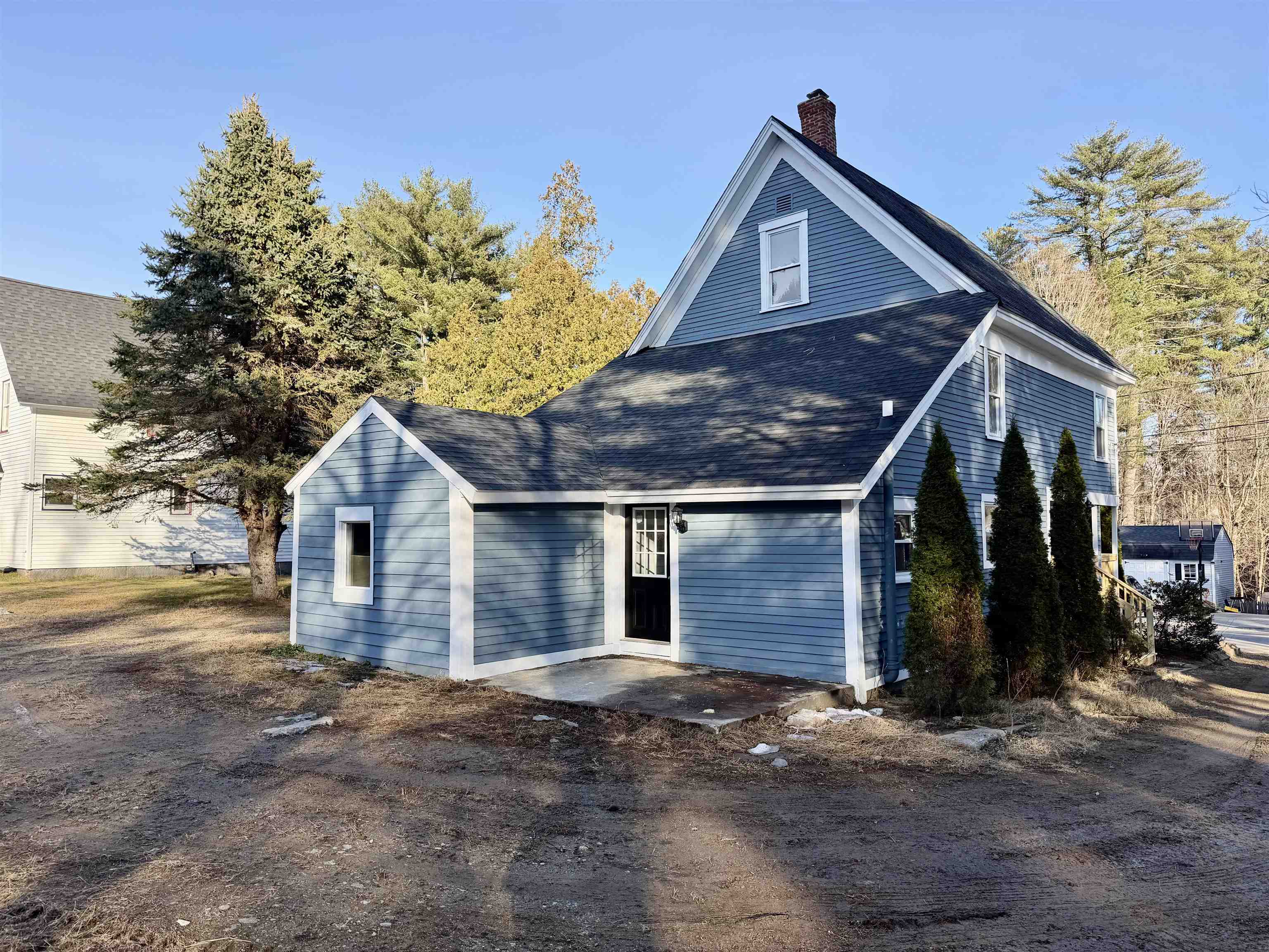 30 Sweatt St, Boscawen, NH 03303