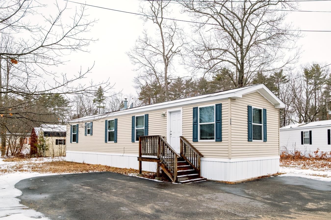 34 Pineland Park Rd, Milton, NH 03851