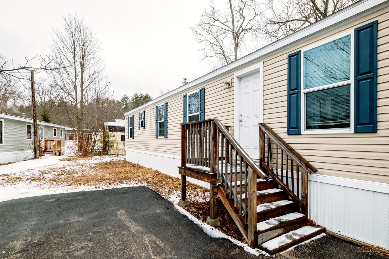34 Pineland Park Rd, Milton, NH 03851
