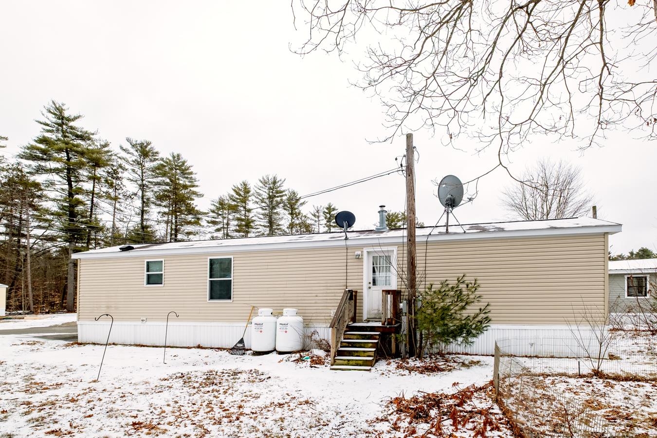 34 Pineland Park Rd, Milton, NH 03851