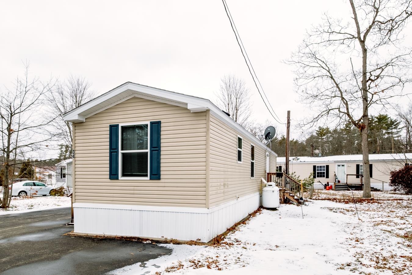 34 Pineland Park Rd, Milton, NH 03851