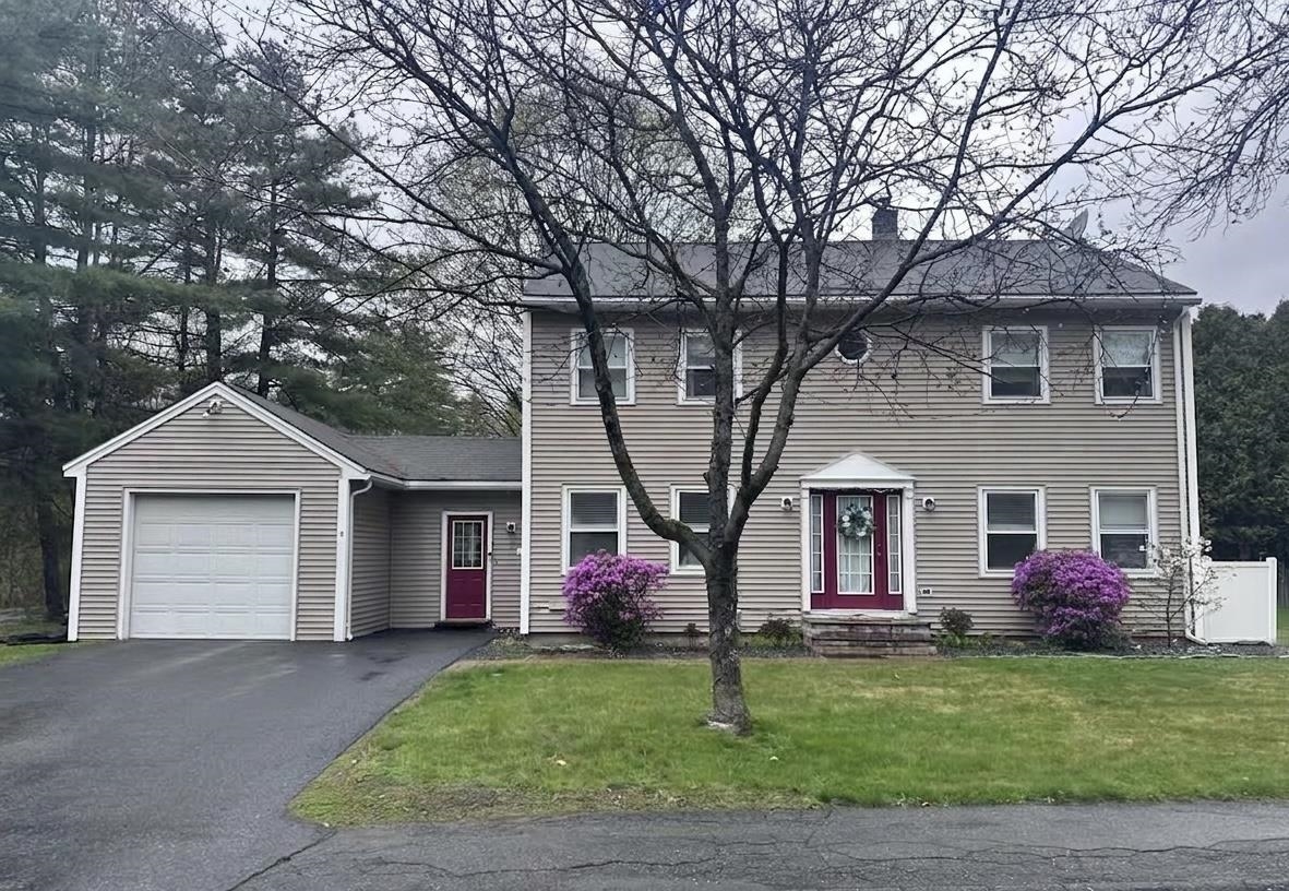 5 Carlton Dr, Lebanon, NH 03784