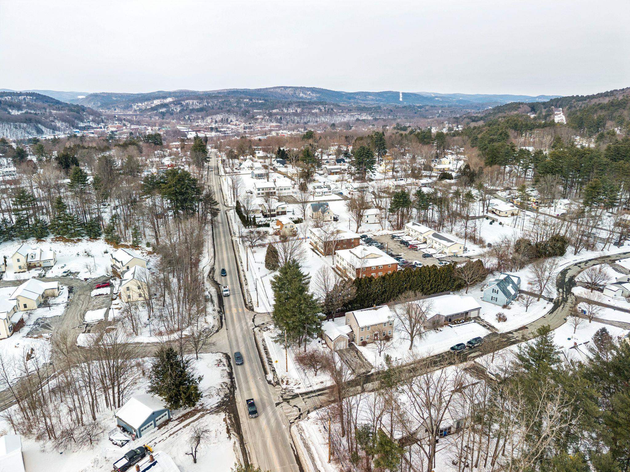 5 Carlton Dr, Lebanon, NH 03784