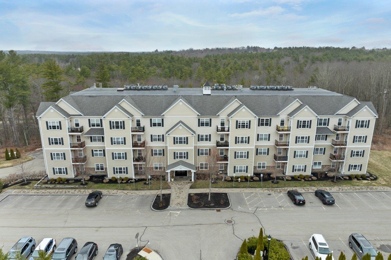 61 Acadia Ln #107, Exeter, NH 03833