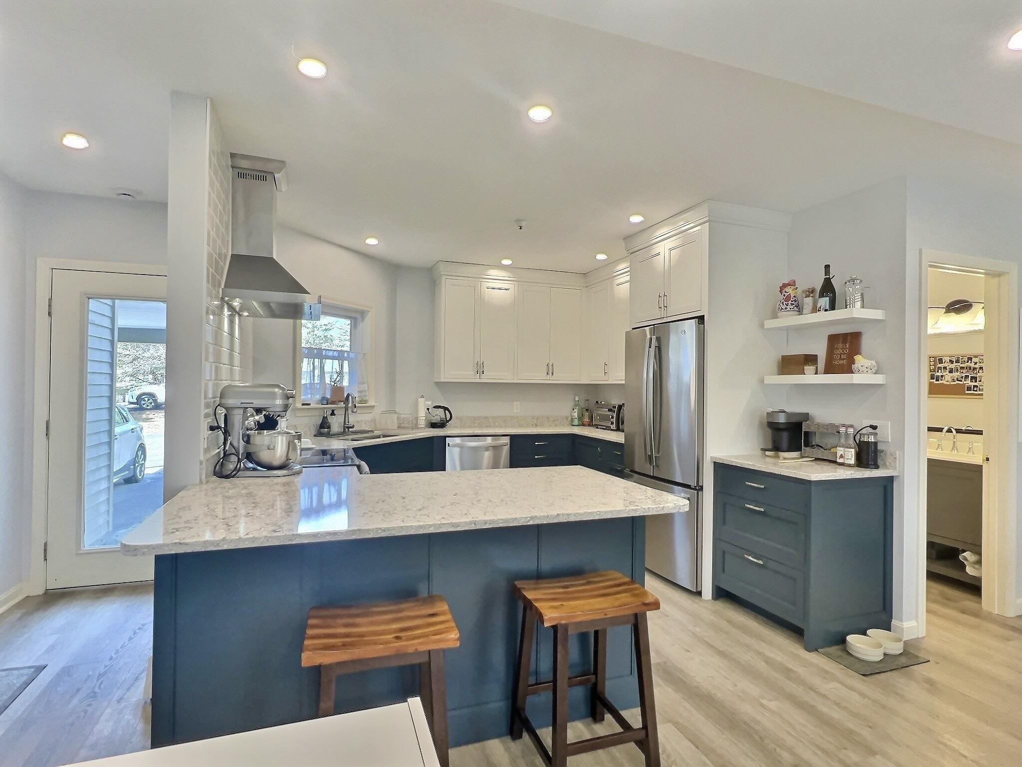 40 Wolf Rd, Lebanon, NH 03766