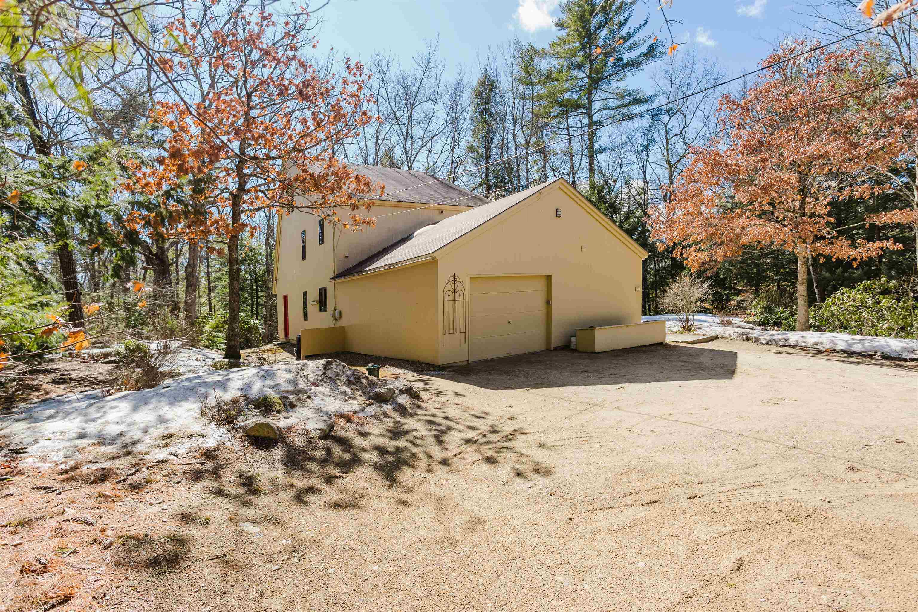91 Boyce Rd, Canterbury, NH 03224