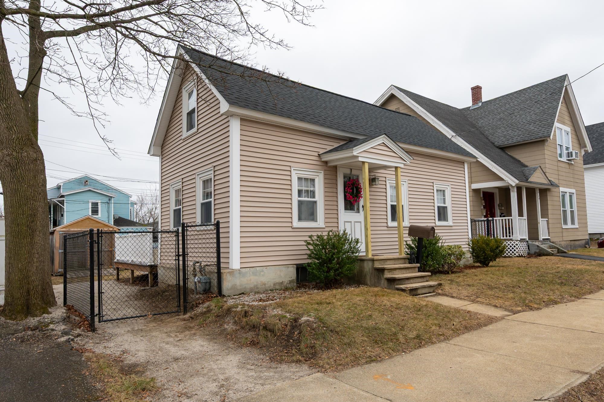 435 Central St, Manchester, NH 03103