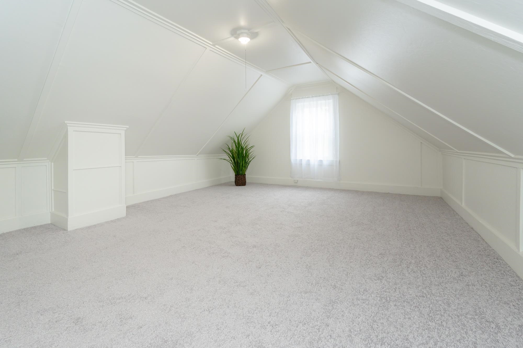 435 Central St, Manchester, NH 03103