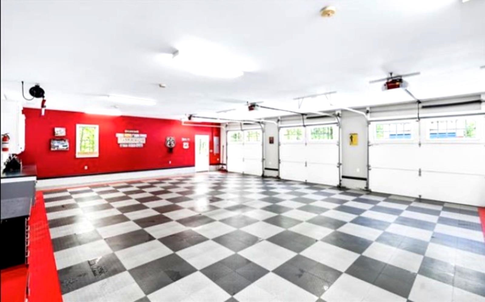 302 Forest Rd, Lyndeborough, NH 03082